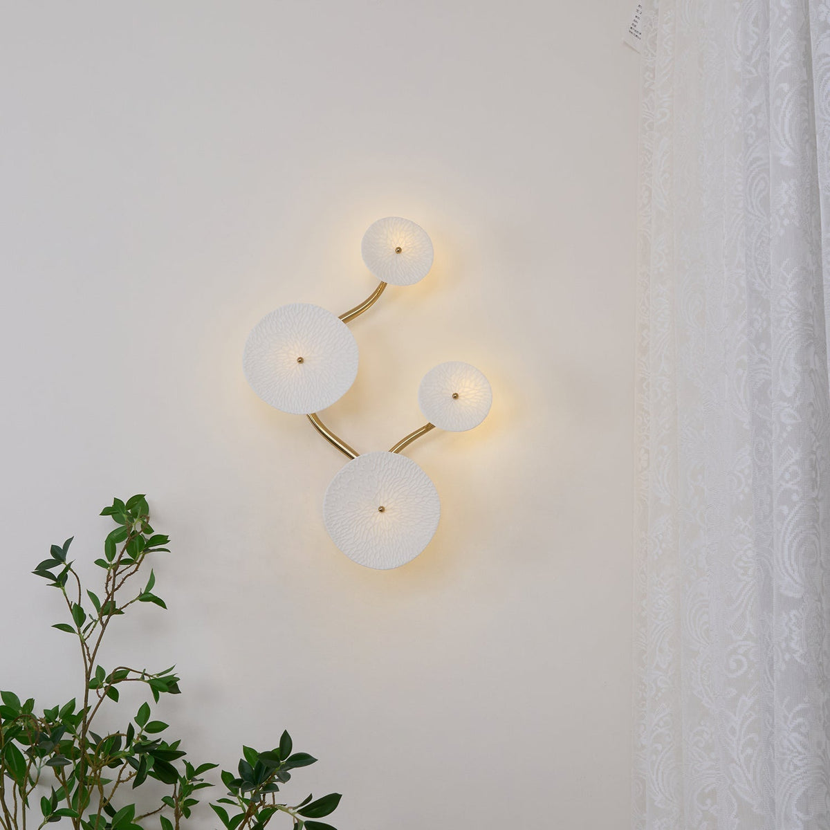 Verena Lotus Petal Wall Lamp