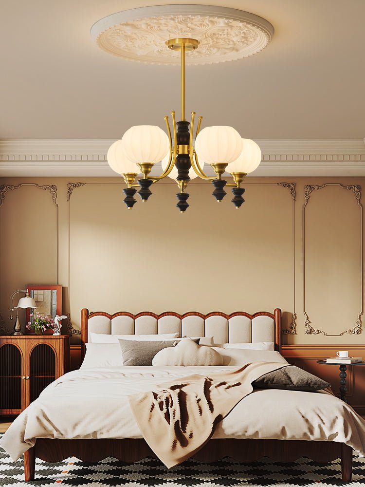 Zavenen Traditional Elegance Vintage Brass Wood Chandelier