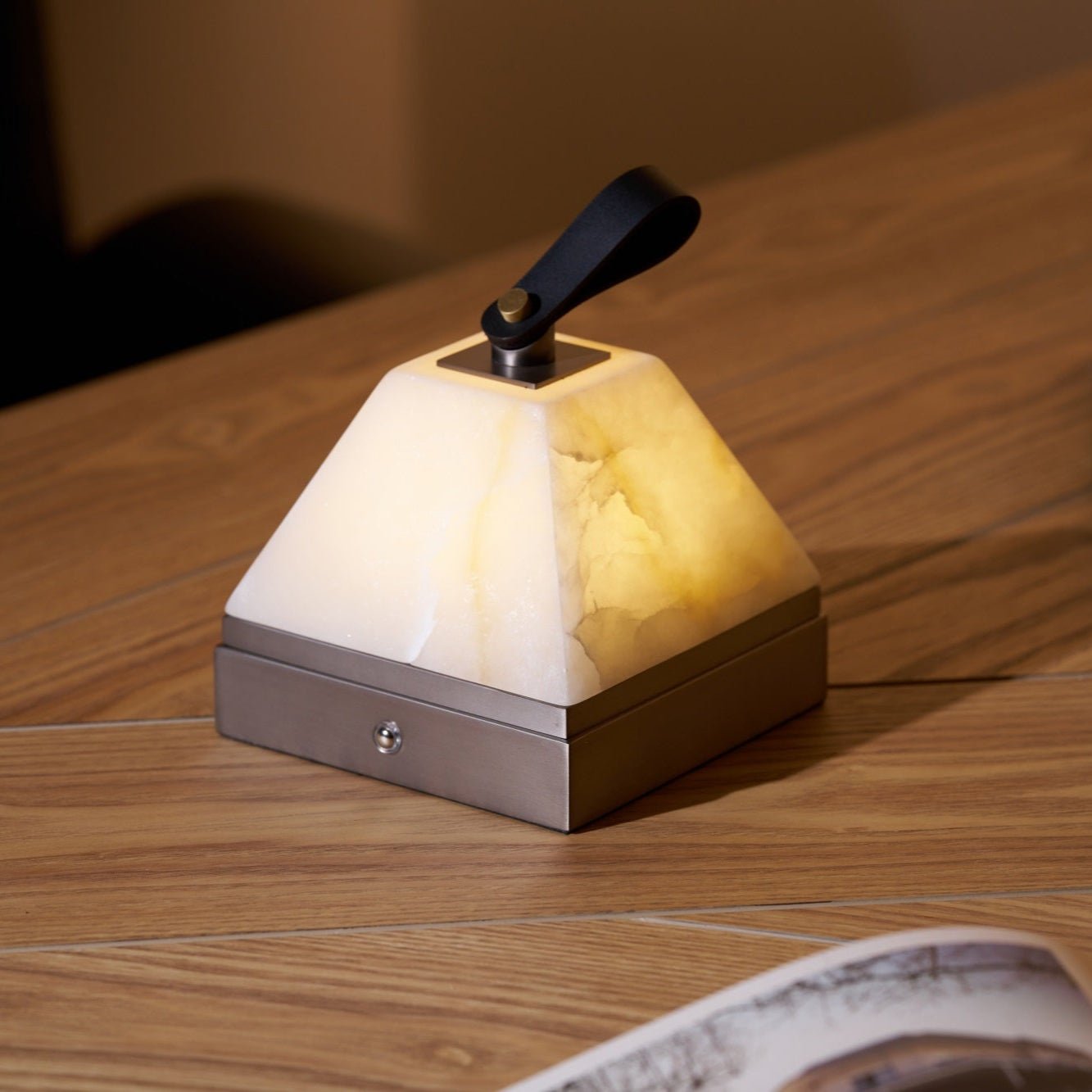 Pyramidale Alabaster Table Lamp with Leather Handle