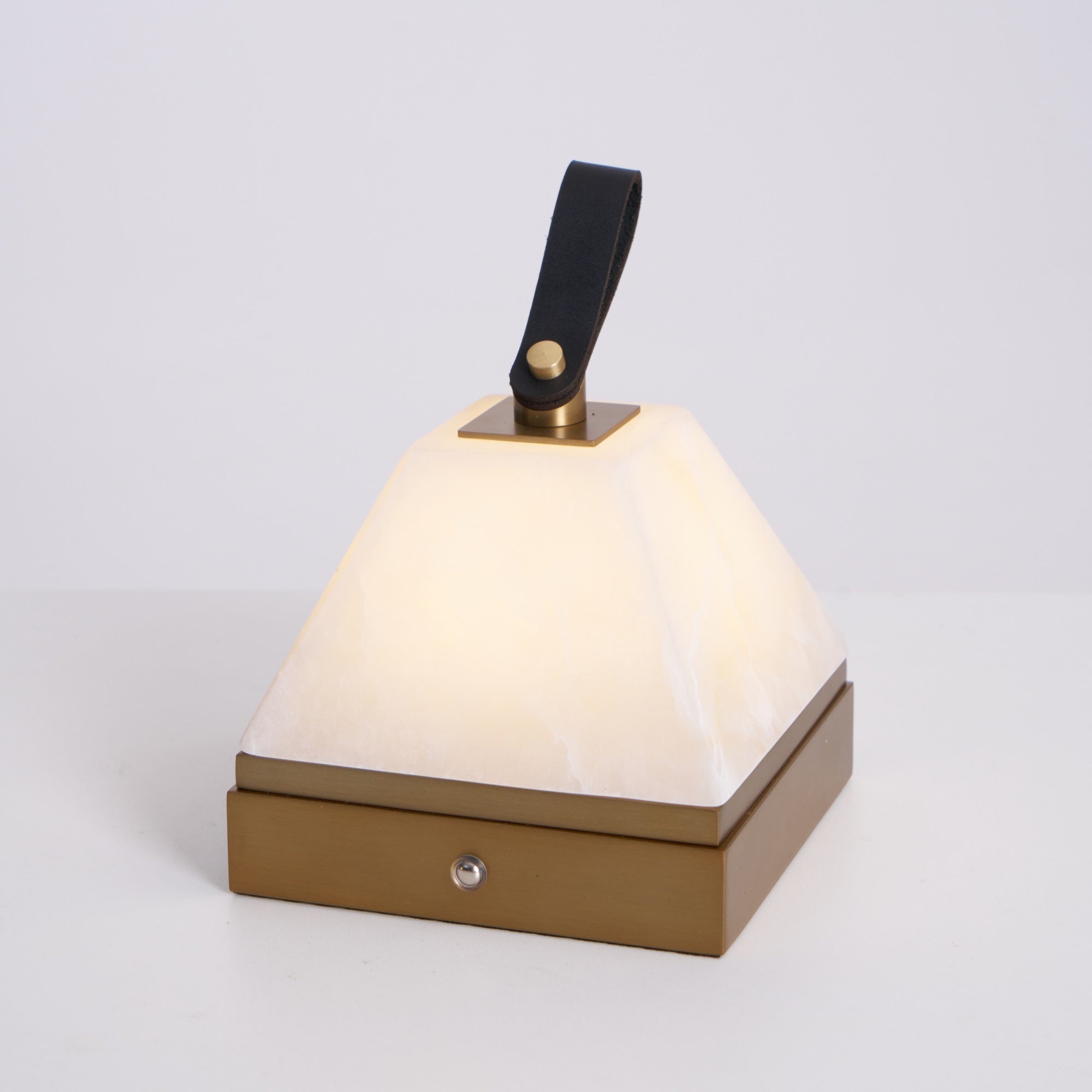 Pyramidale Alabaster Table Lamp with Leather Handle