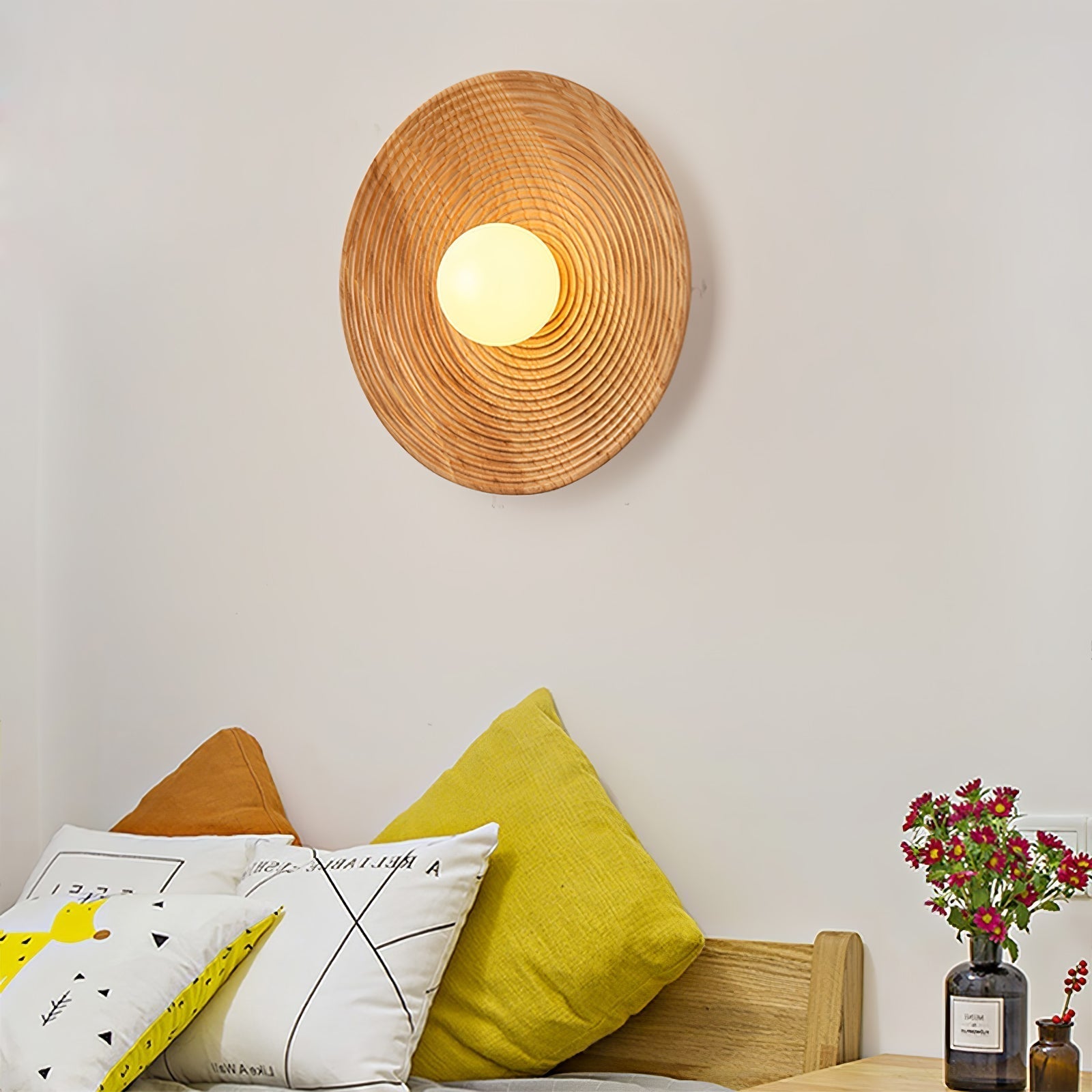 Aldenise Nordic Art Contour Wooden Sconce Wall lamp