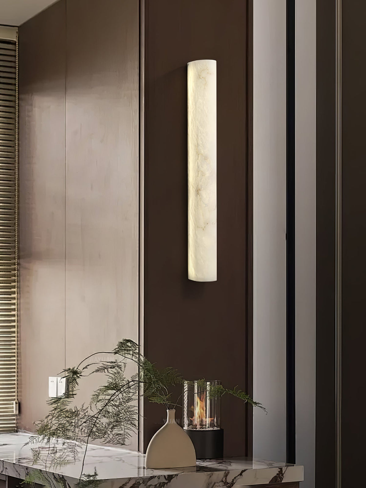 Veyaen Alabaster Wall Light