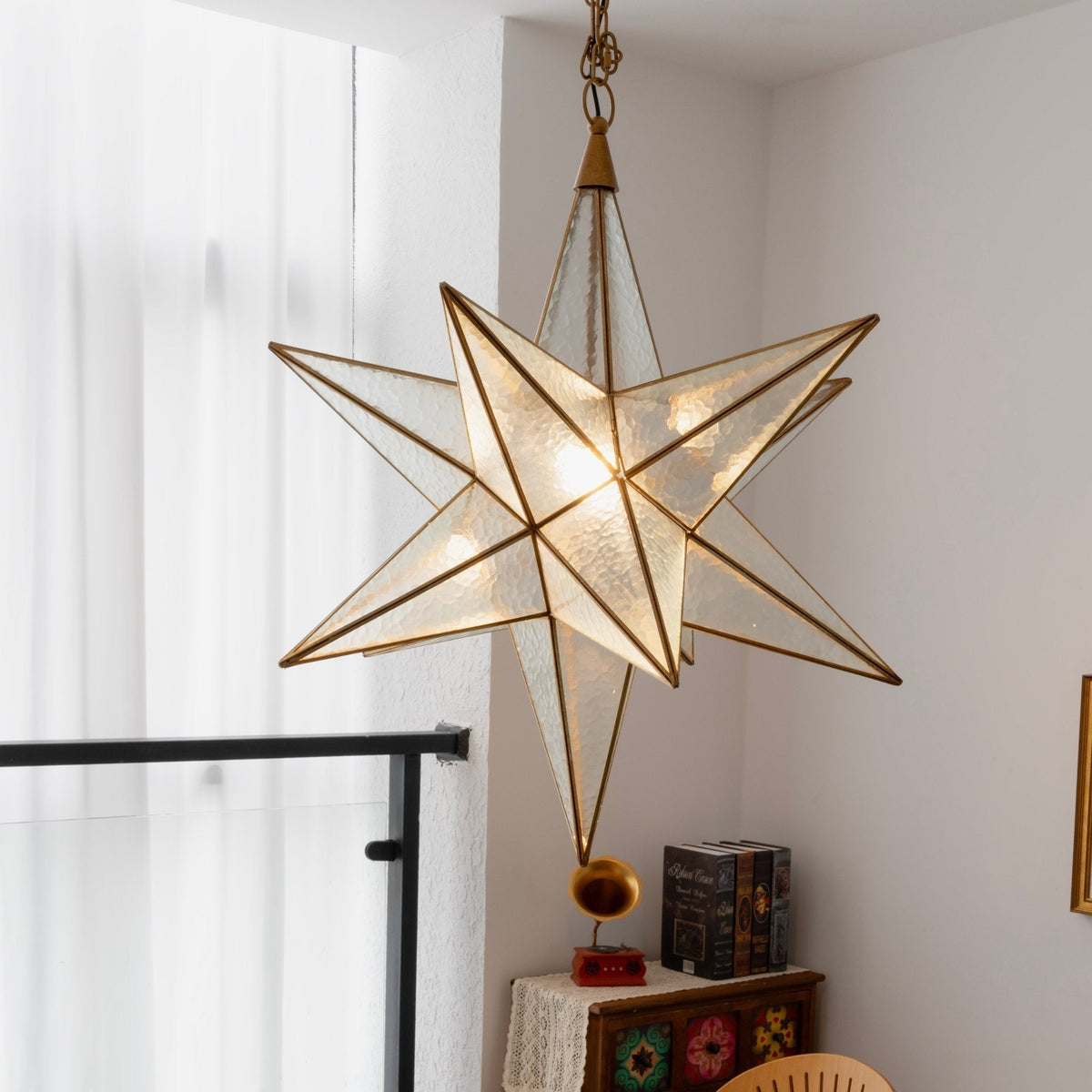 Sotr Elegant Glass Star Chandelier