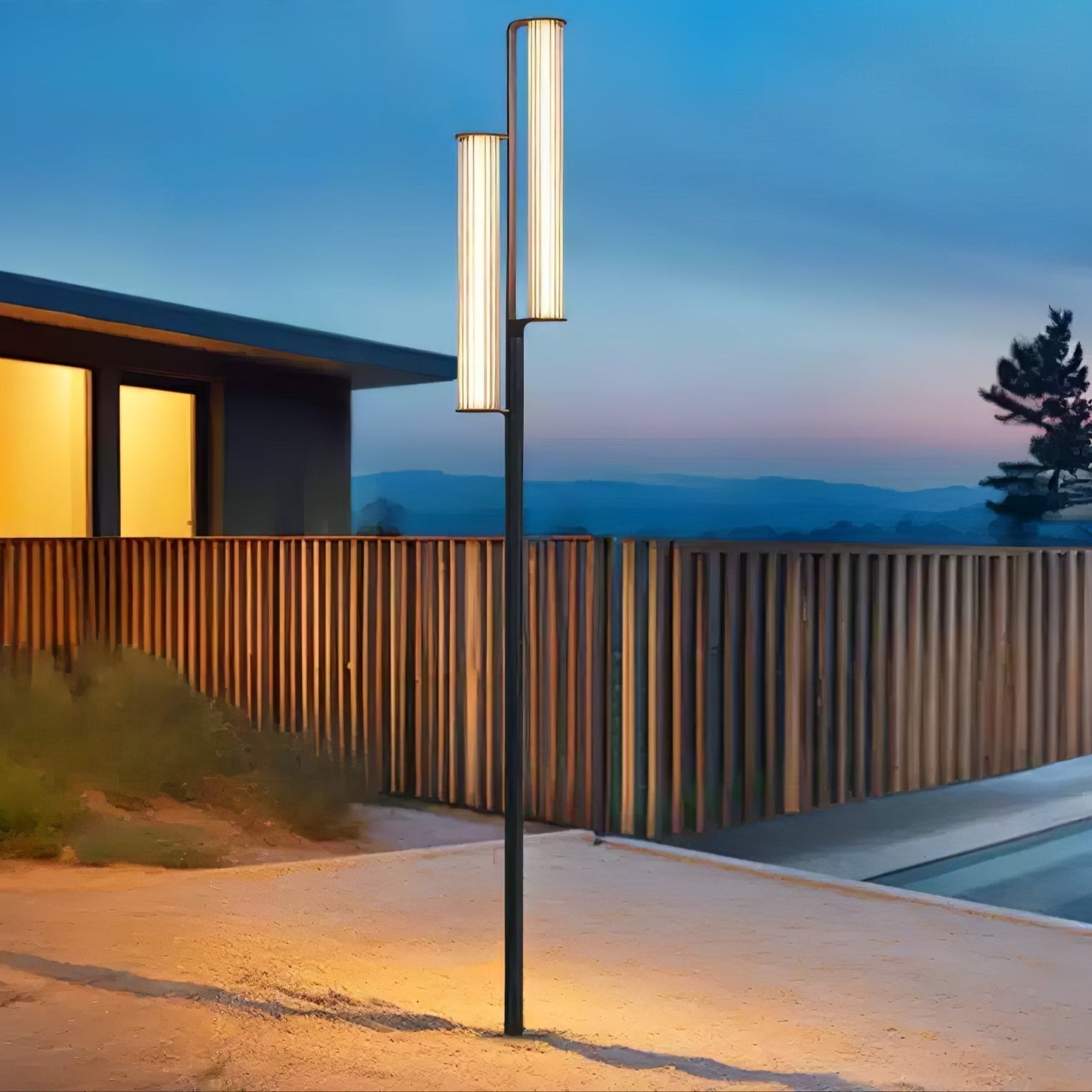 Reldax Arc Outdoor Post Lamp