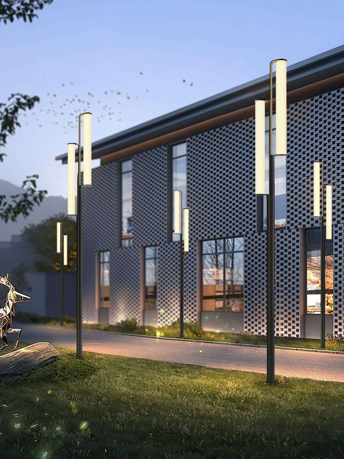 Reldax Arc Outdoor Post Lamp