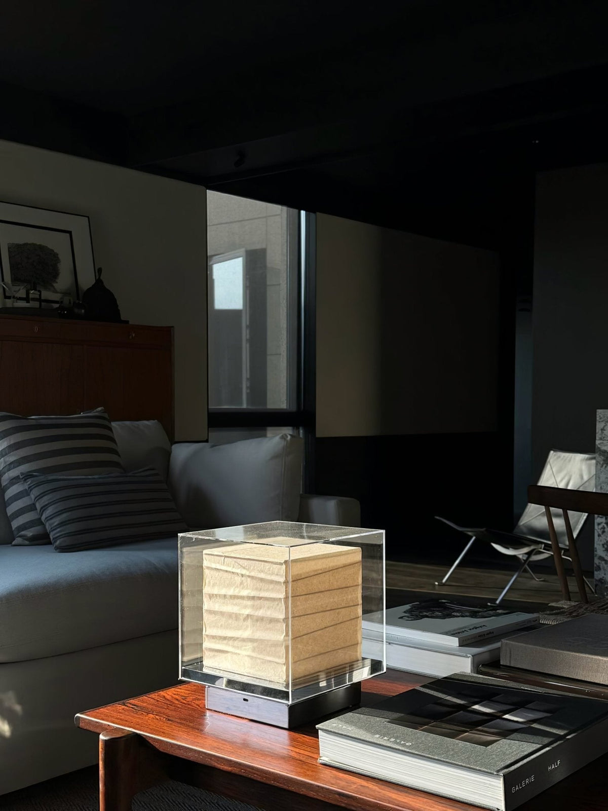 Pryn Cube Table Lamp
