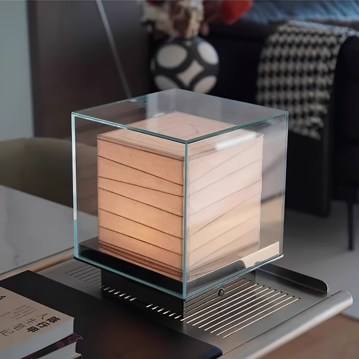 Pryn Cube Table Lamp