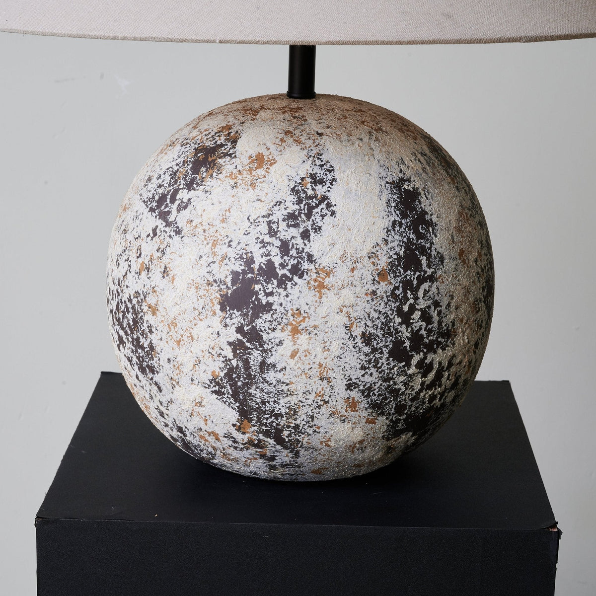 Cireneria Modern Table Lamp