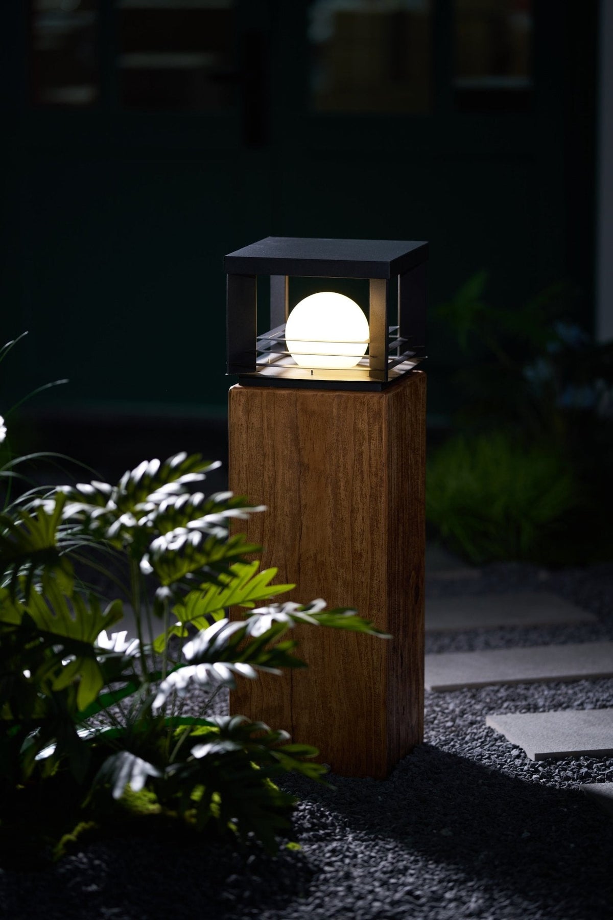 Norarine Crate Outdoor Lamp