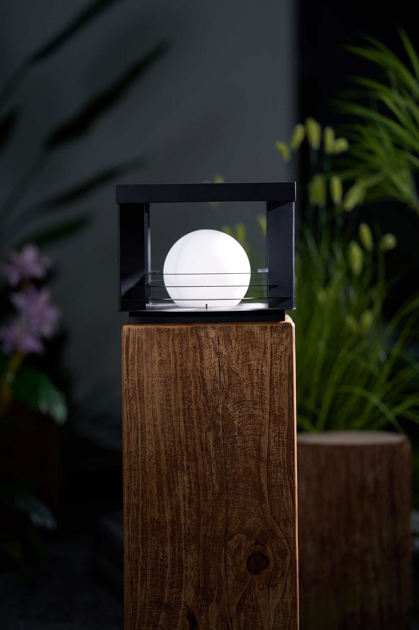 Norarine Crate Outdoor Lamp