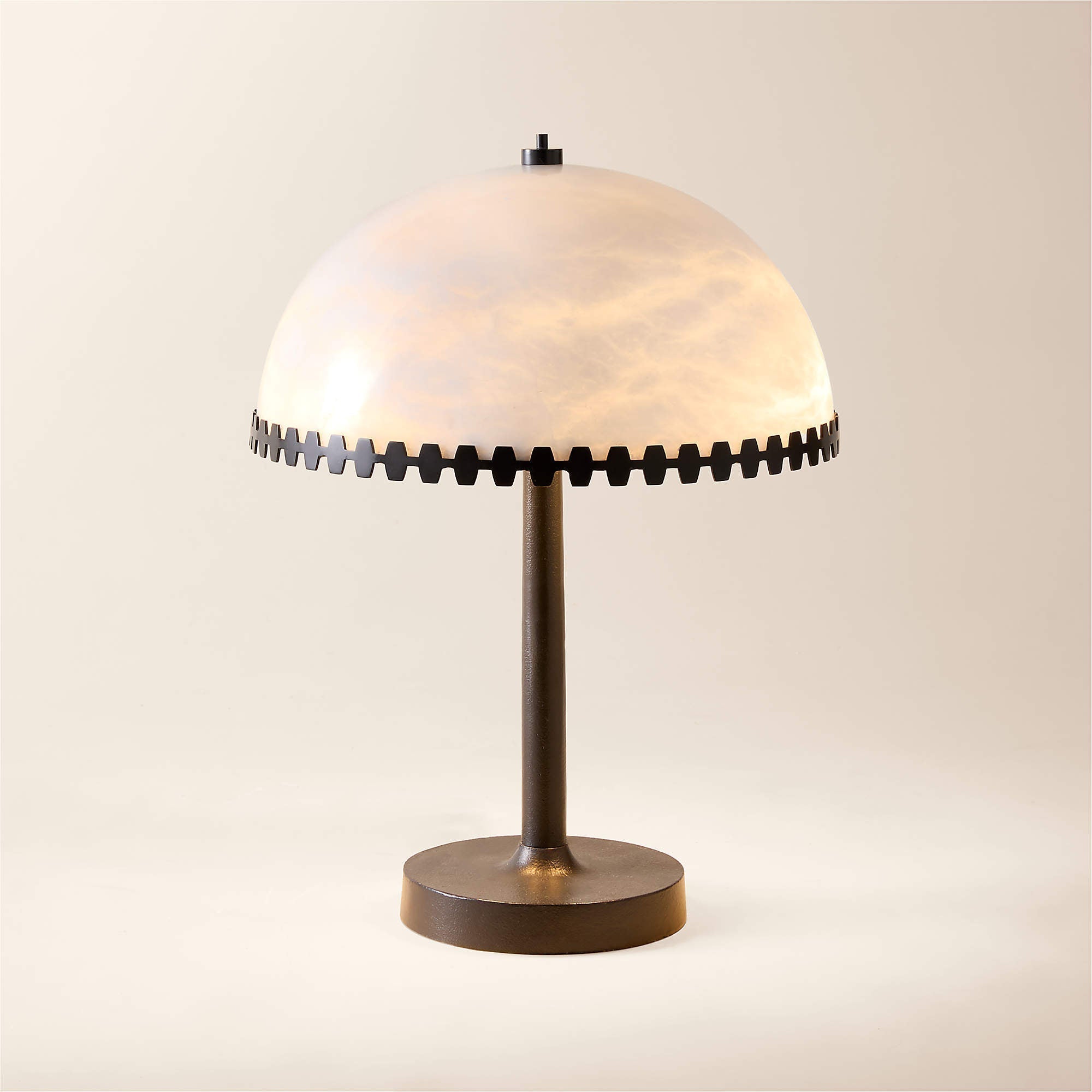 Nuxs Elegant Alabaster Dome Table Lamp