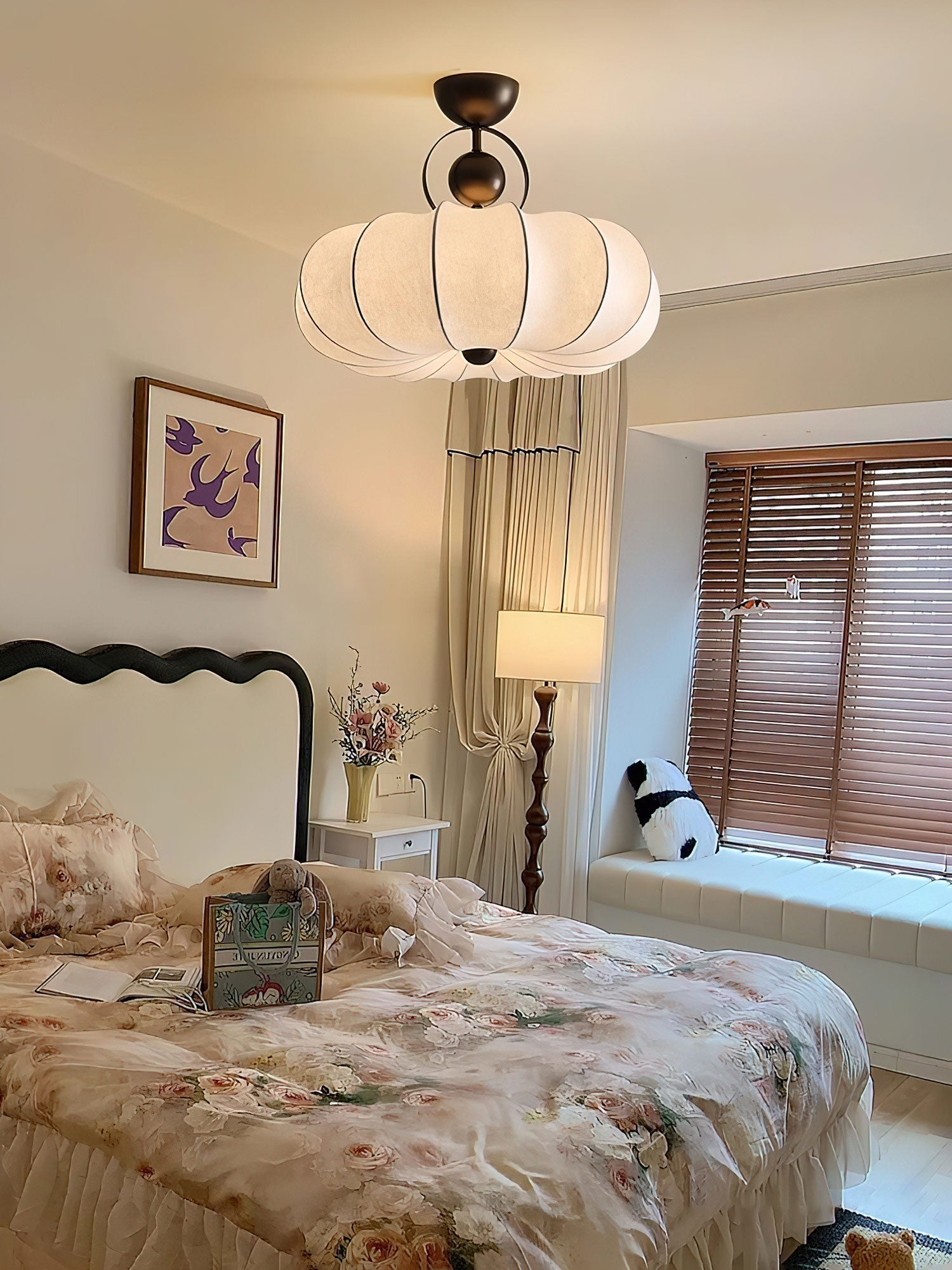 Yunshui Petal Fabric Bronze Pendant Light