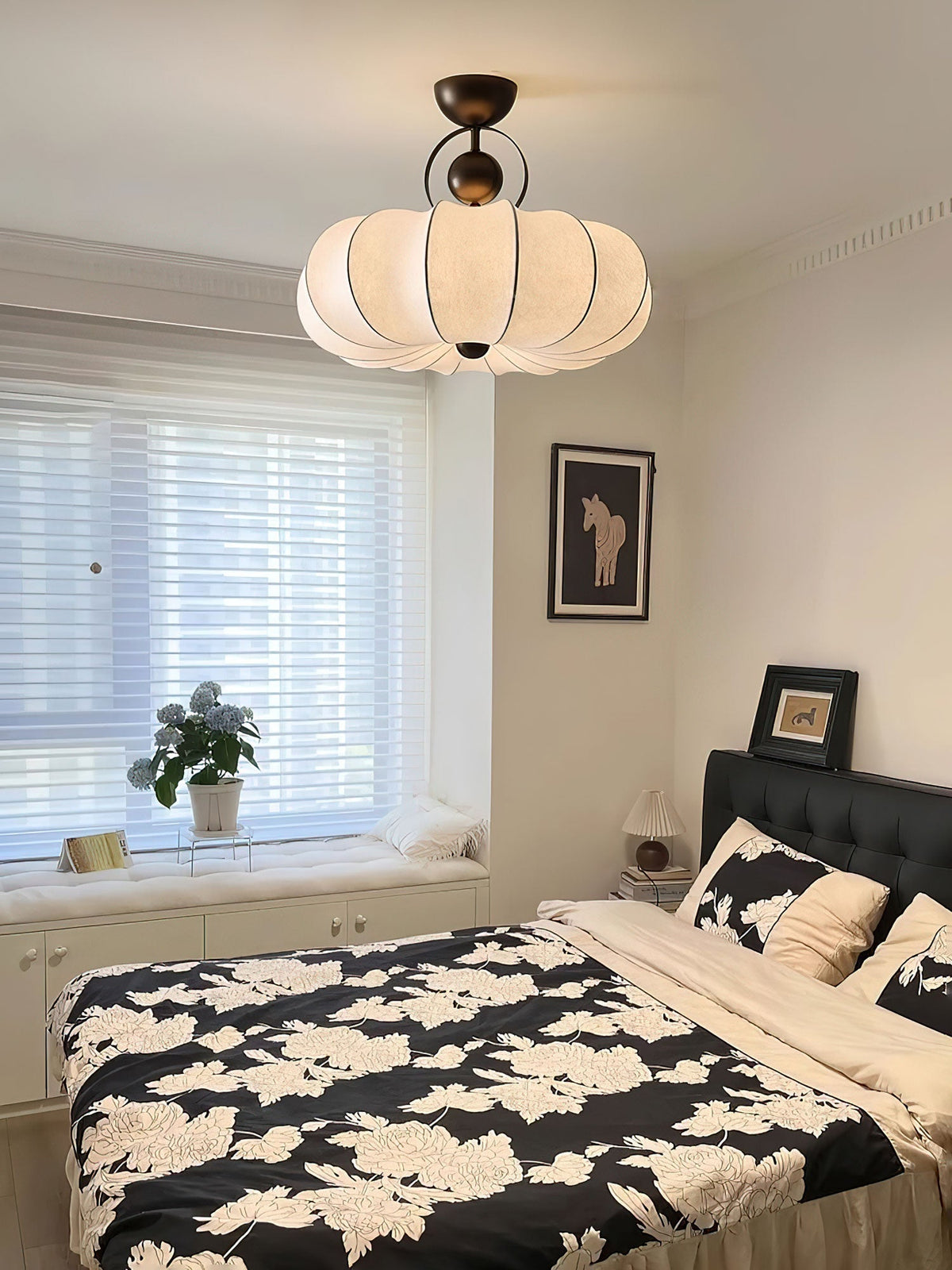 Yunshui Petal Fabric Bronze Pendant Light