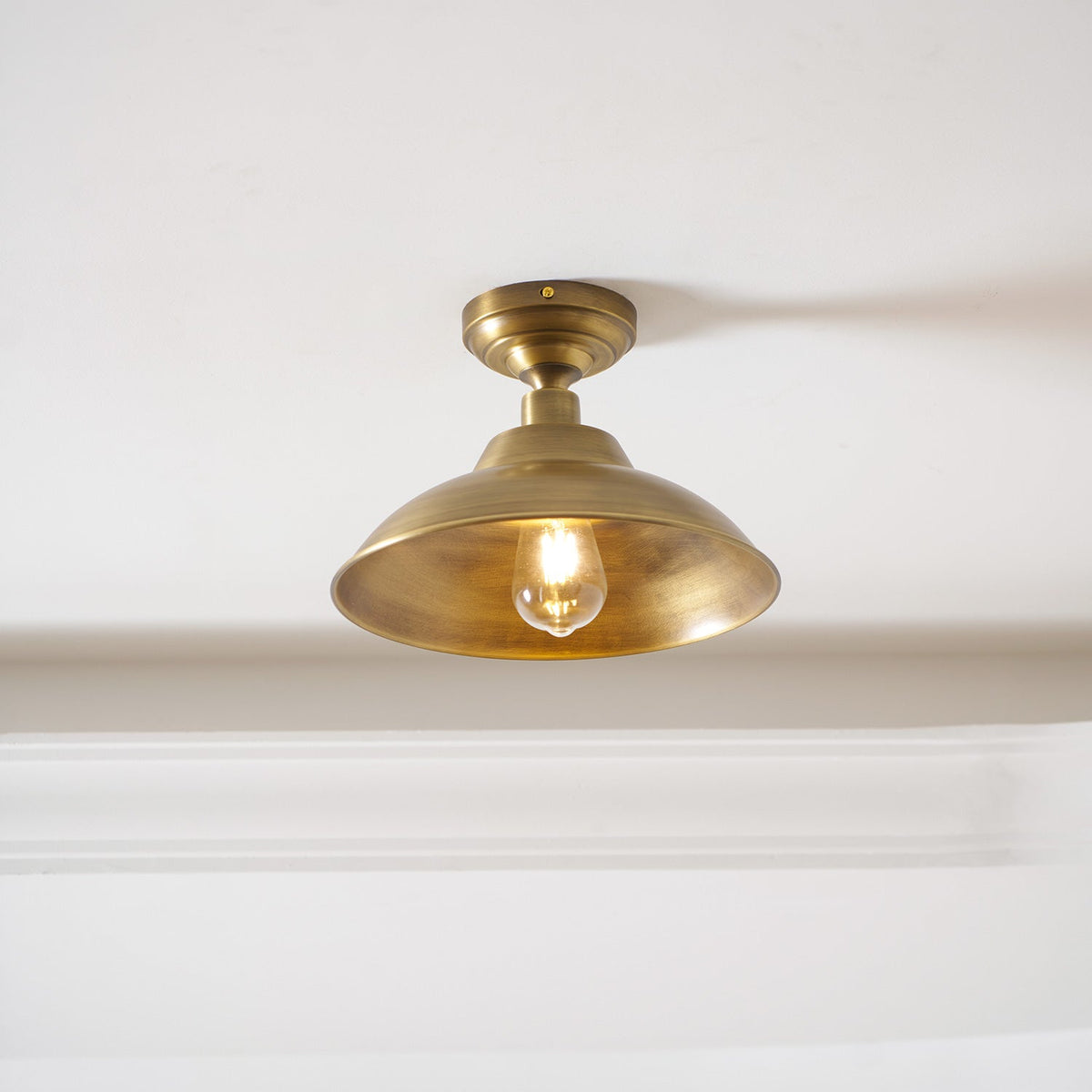 Aveneraine Ceiling Lamp