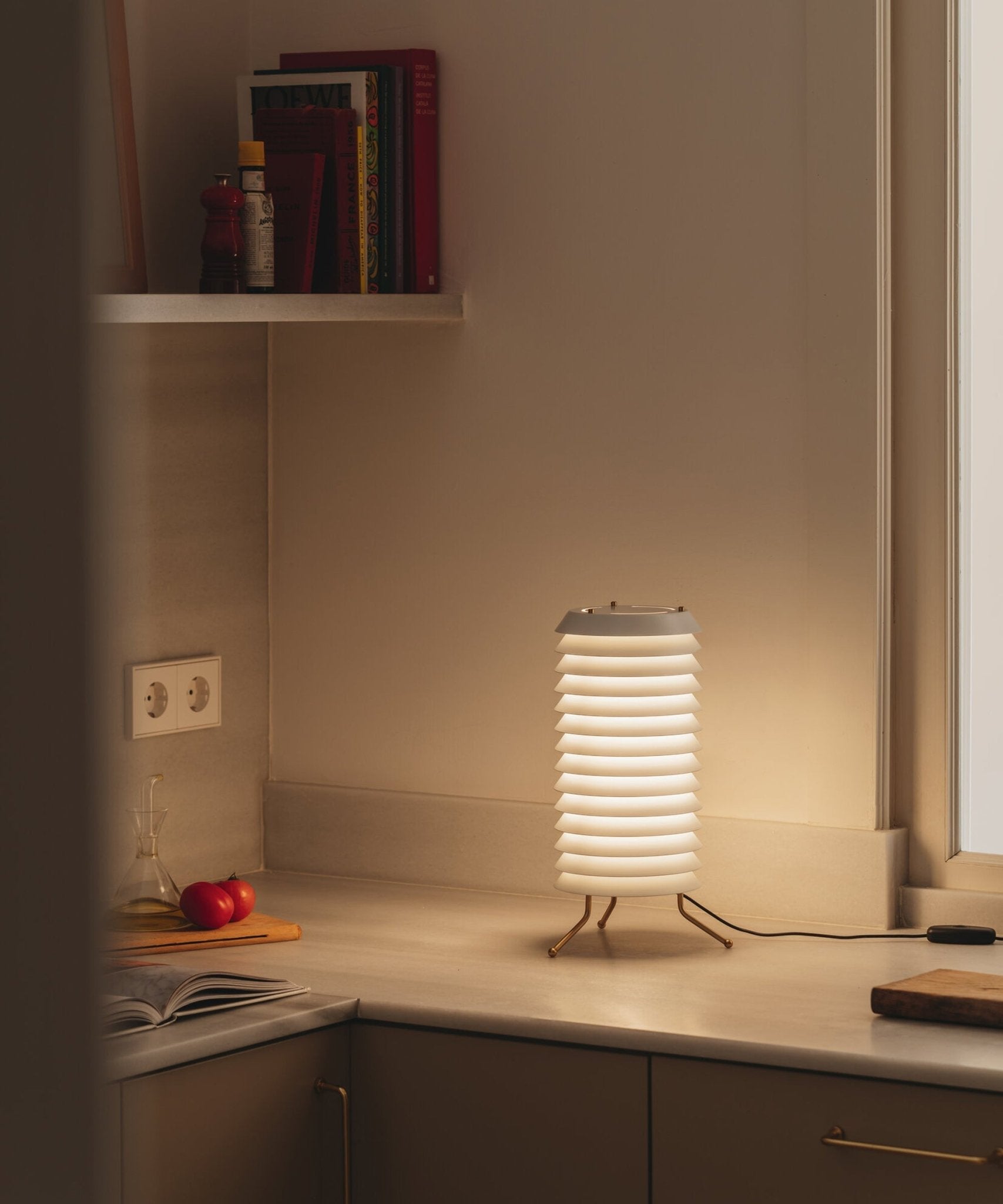 Orelelette Lattice Scandinavian Table Lamp