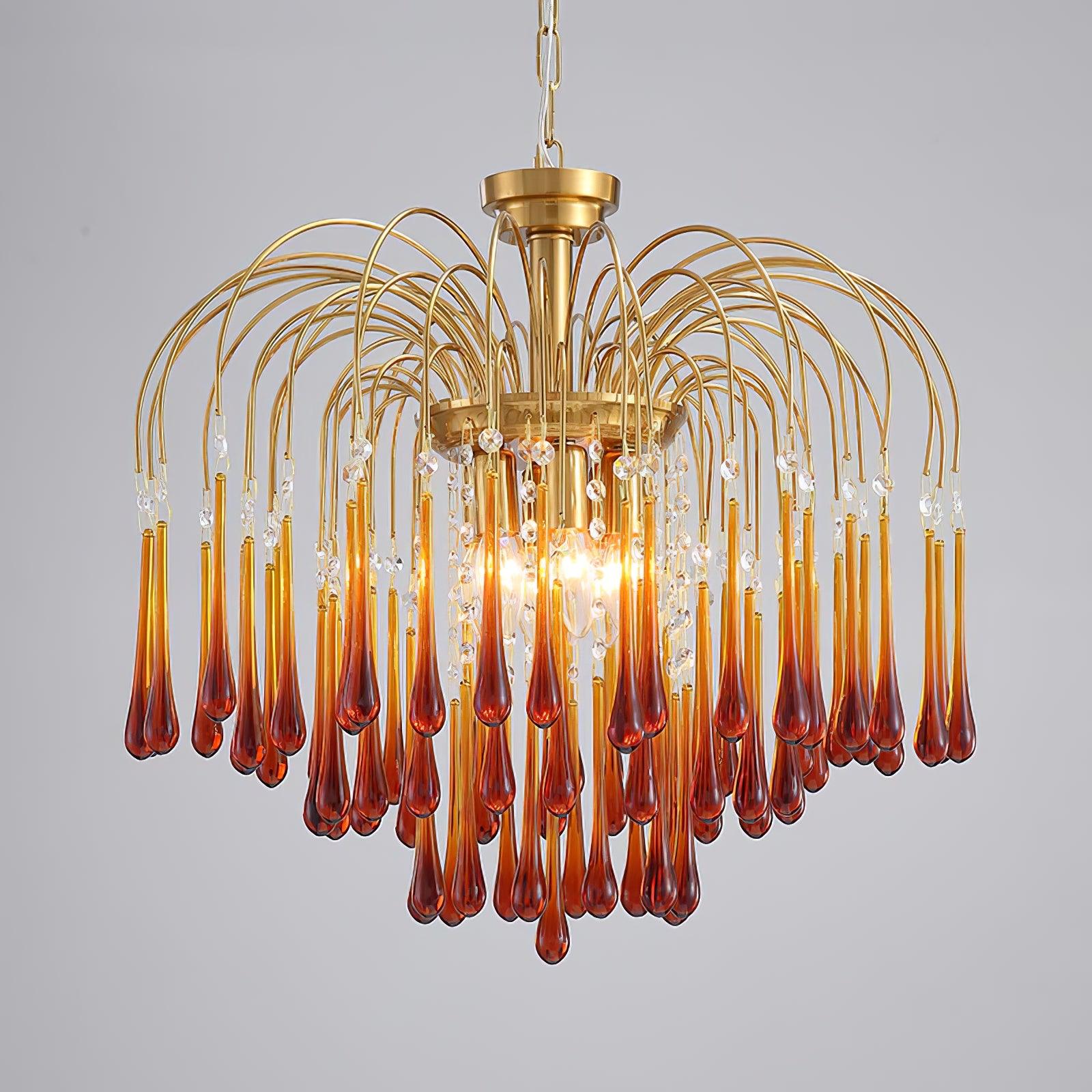 Lustra Chandelier Golden Arms and Crystal - Neutral Decor