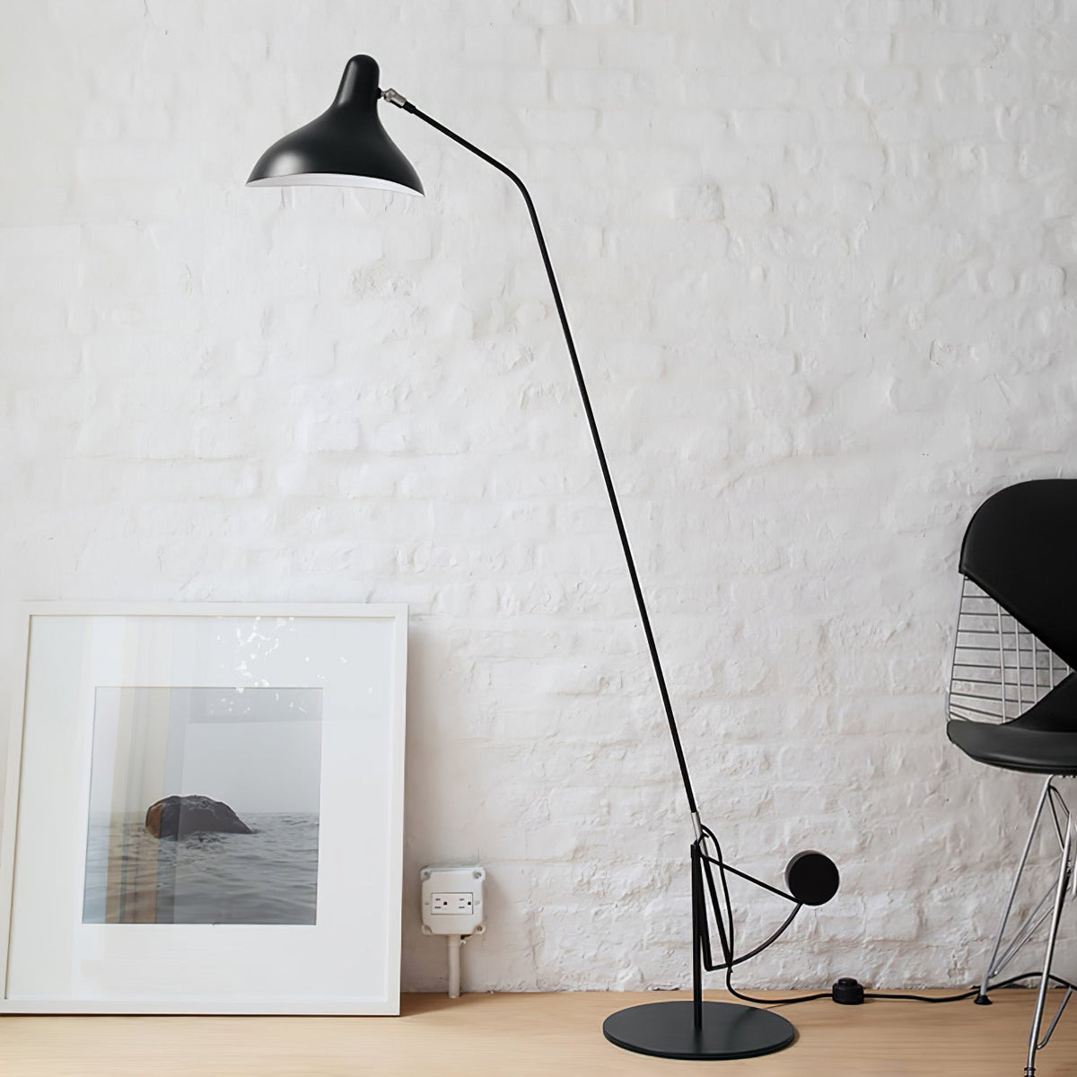 ArcMotion Mantis Arm Floor Lamp