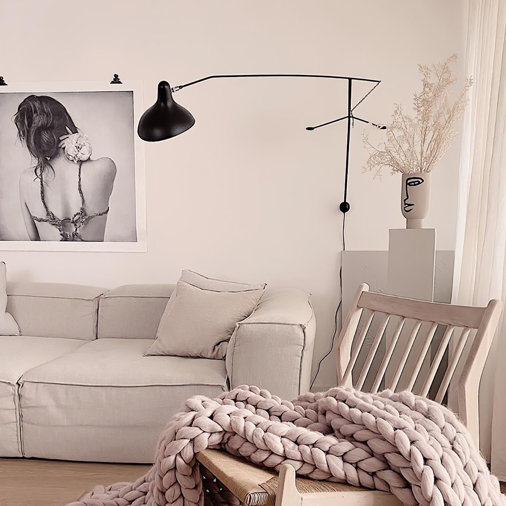 Ivsolarae Modern Minimalist Arm Wall Lamp