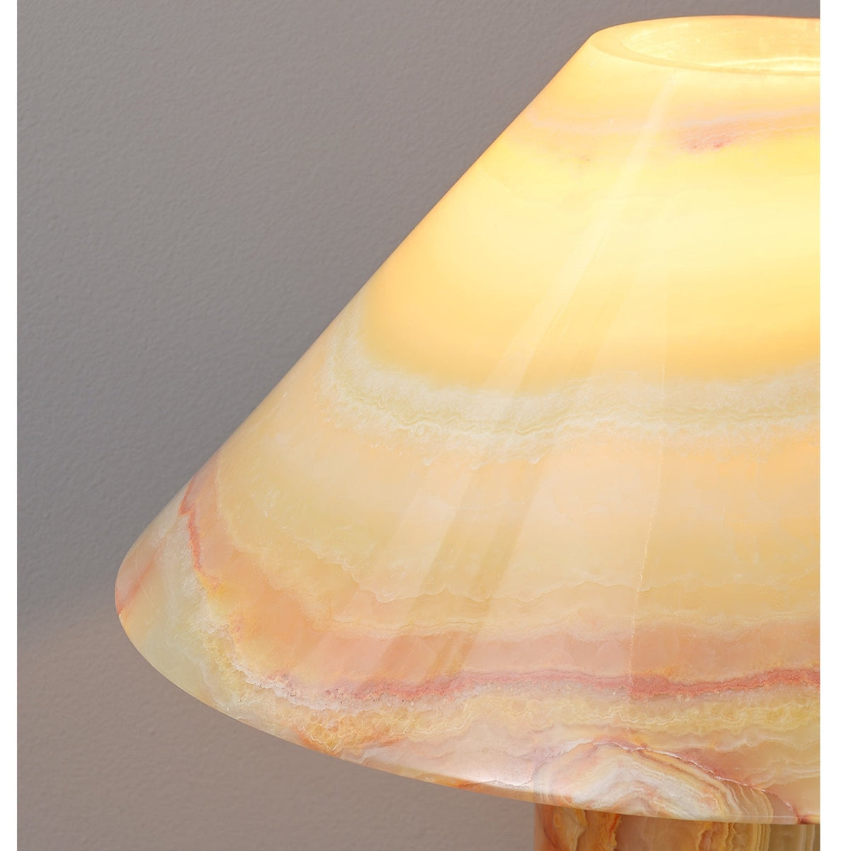 Velalelia Vintage Jade Table Lamp