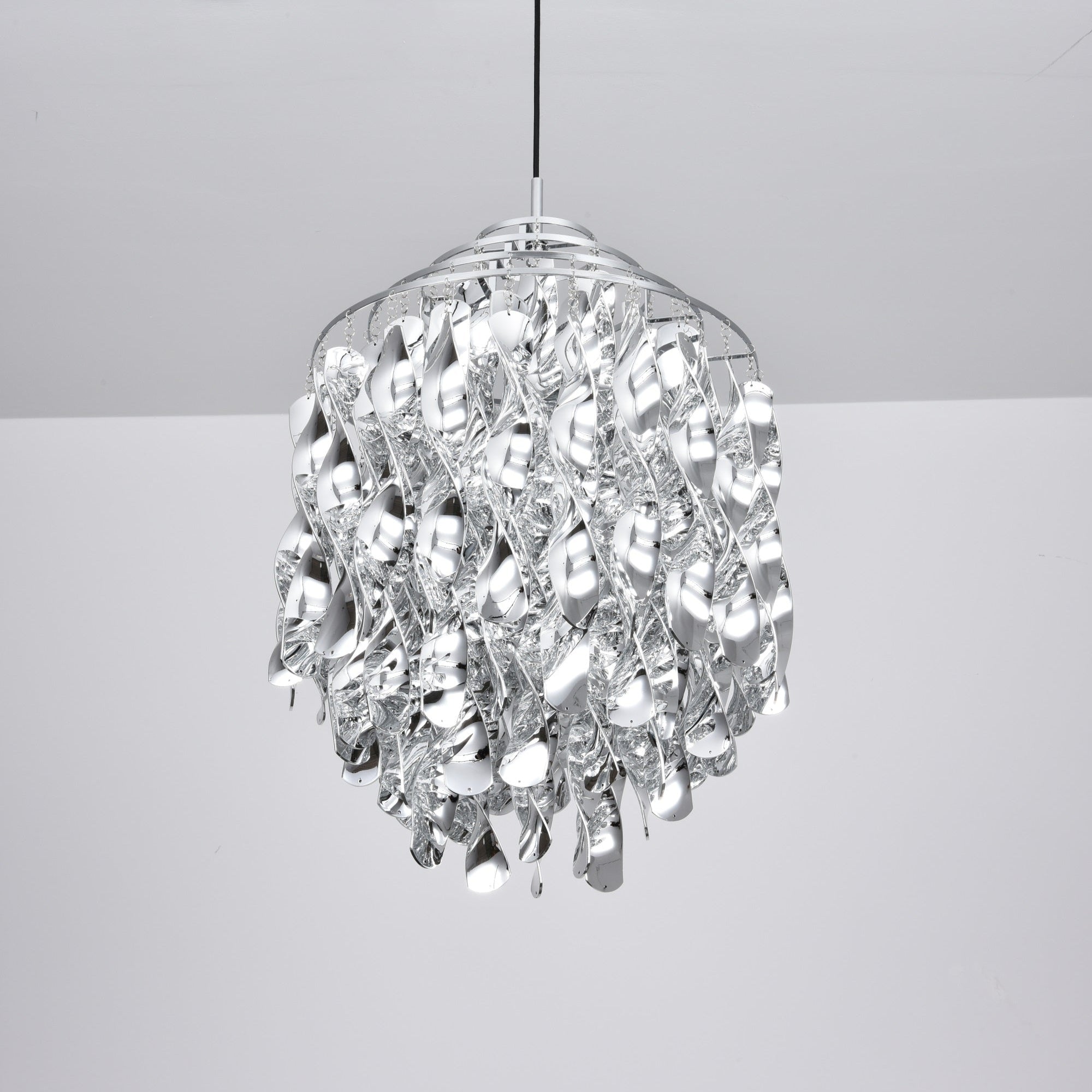 Isoran Luxe Acrylic Chandelier