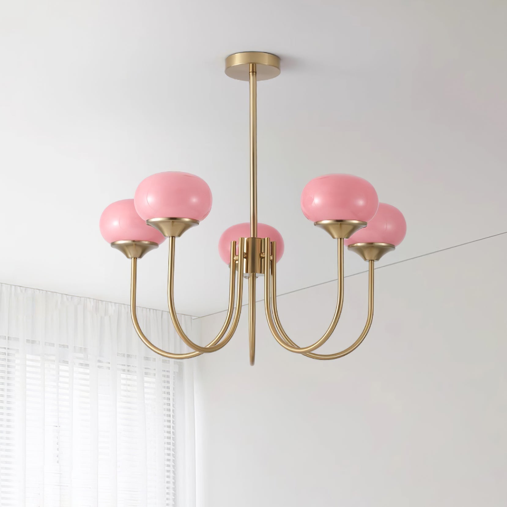 Lustra Chandelier Pink Glass Globe Gold - Neutral Decor