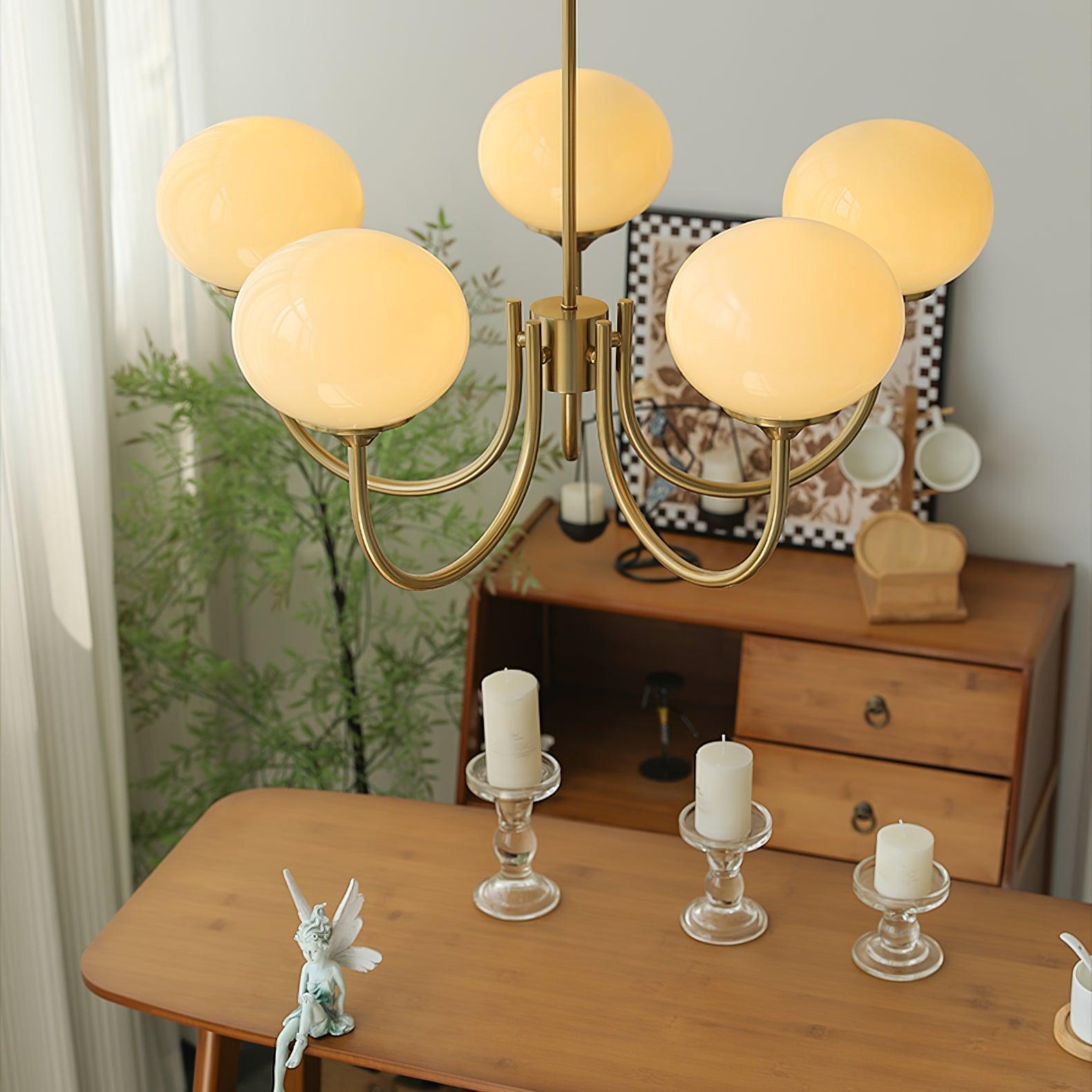 Lustra Chandelier Pink Glass Globe Gold - Neutral Decor