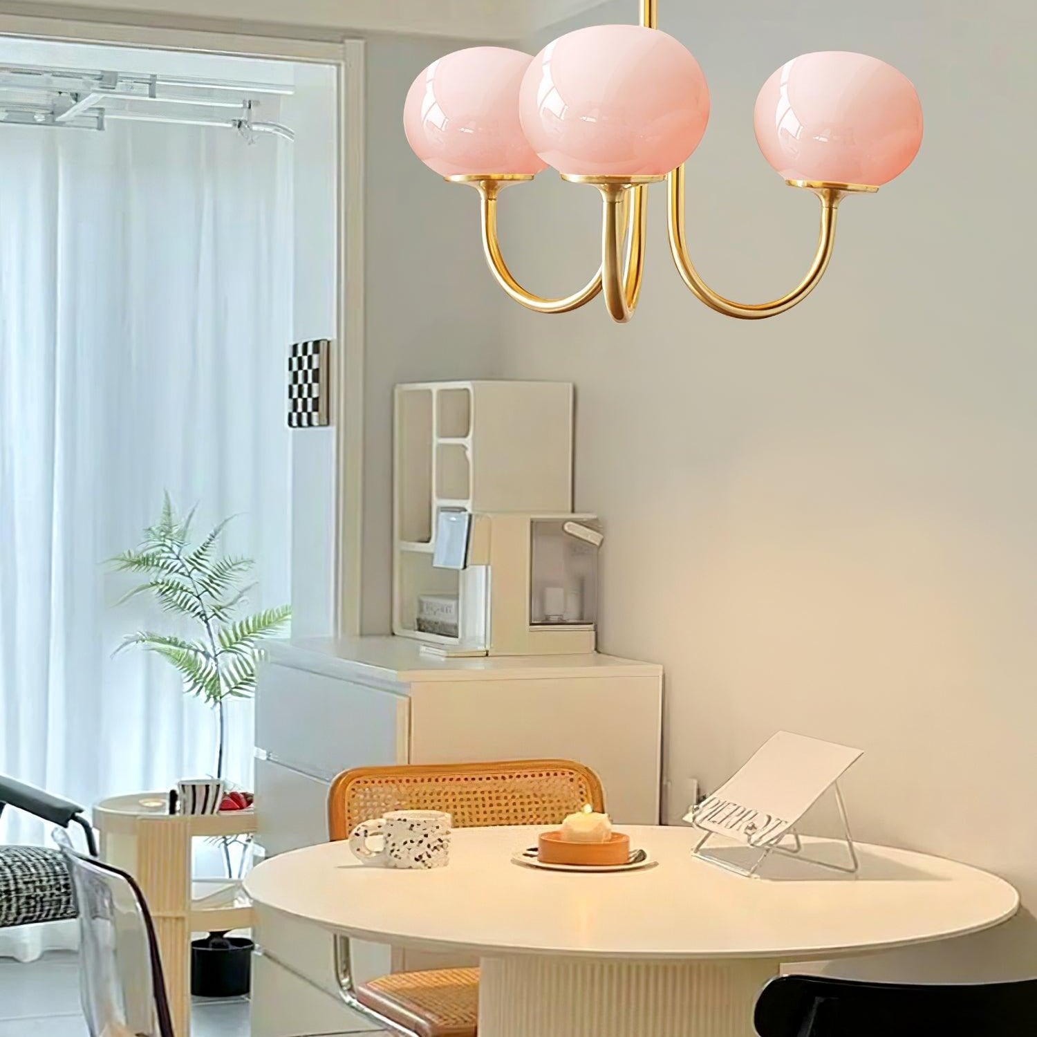 Lustra Chandelier Pink Glass Globe Gold - Neutral Decor