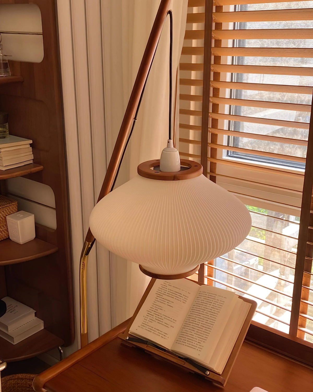 Ervenil Mid Century Wood & Glass Floor Lamp