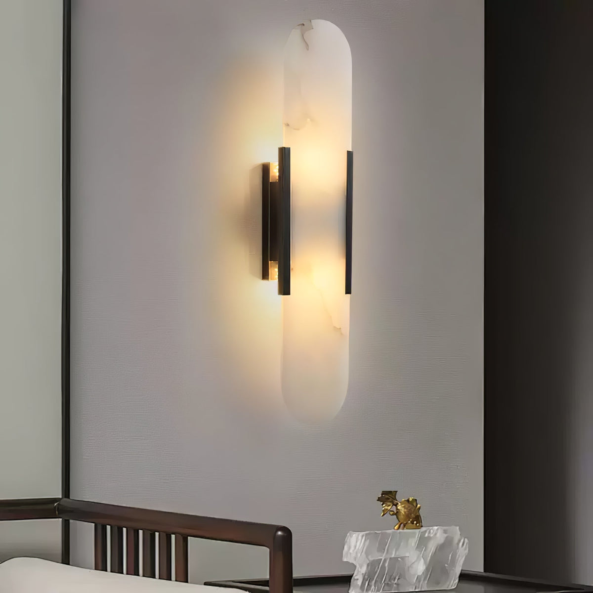 Veo Luxury Alabaster Wall Lamp - Neutral Decor