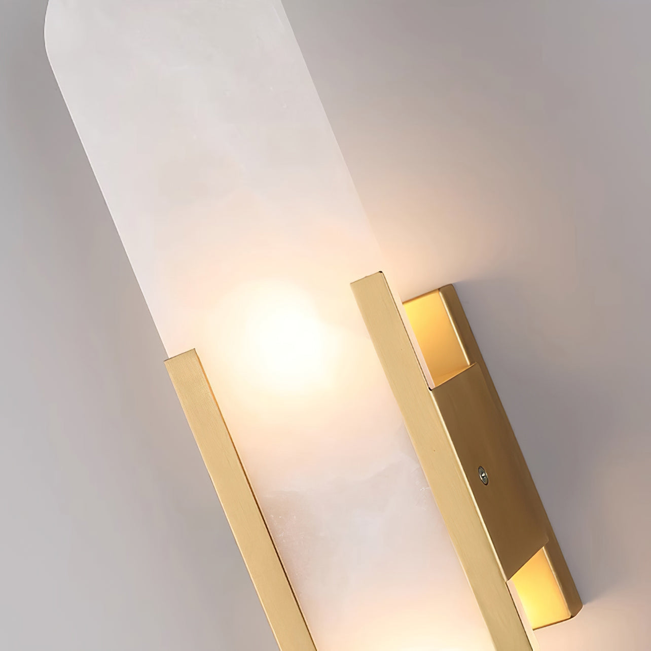 Veo Luxury Alabaster Wall Lamp - Neutral Decor