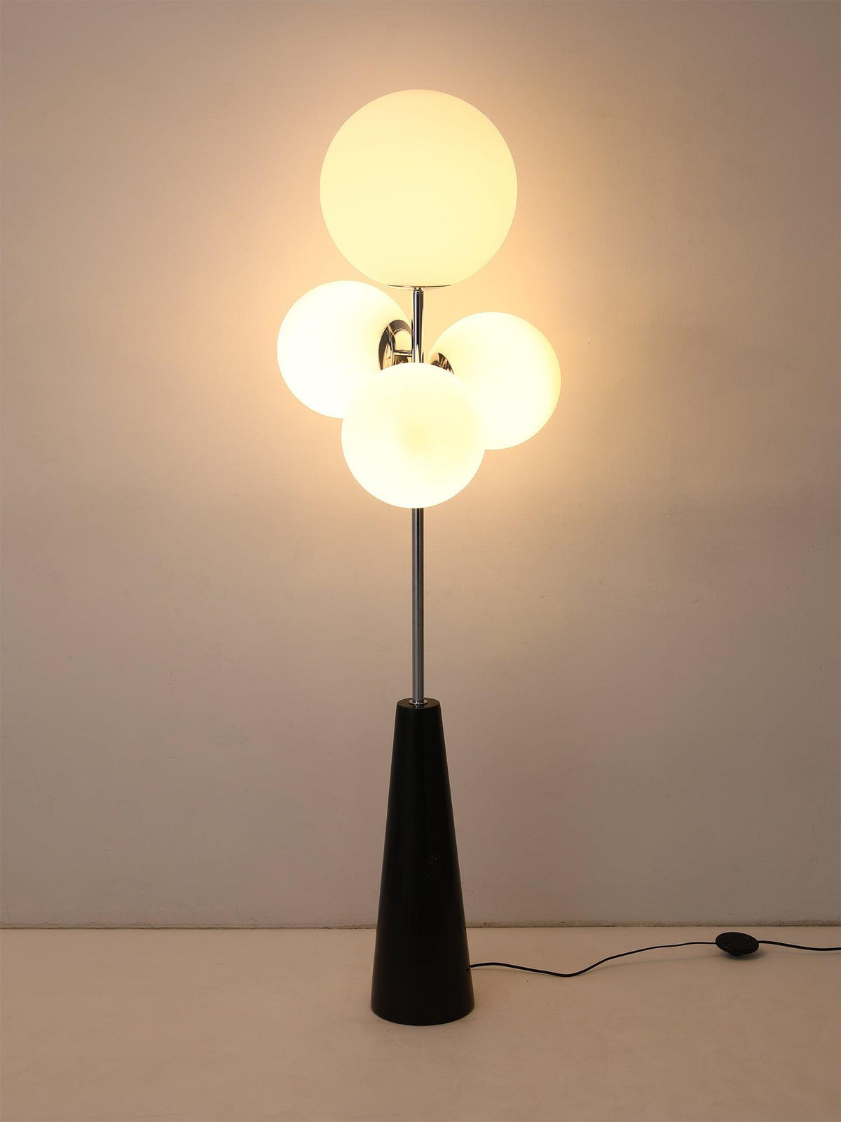 Viri Modern Marble Floor Lamp