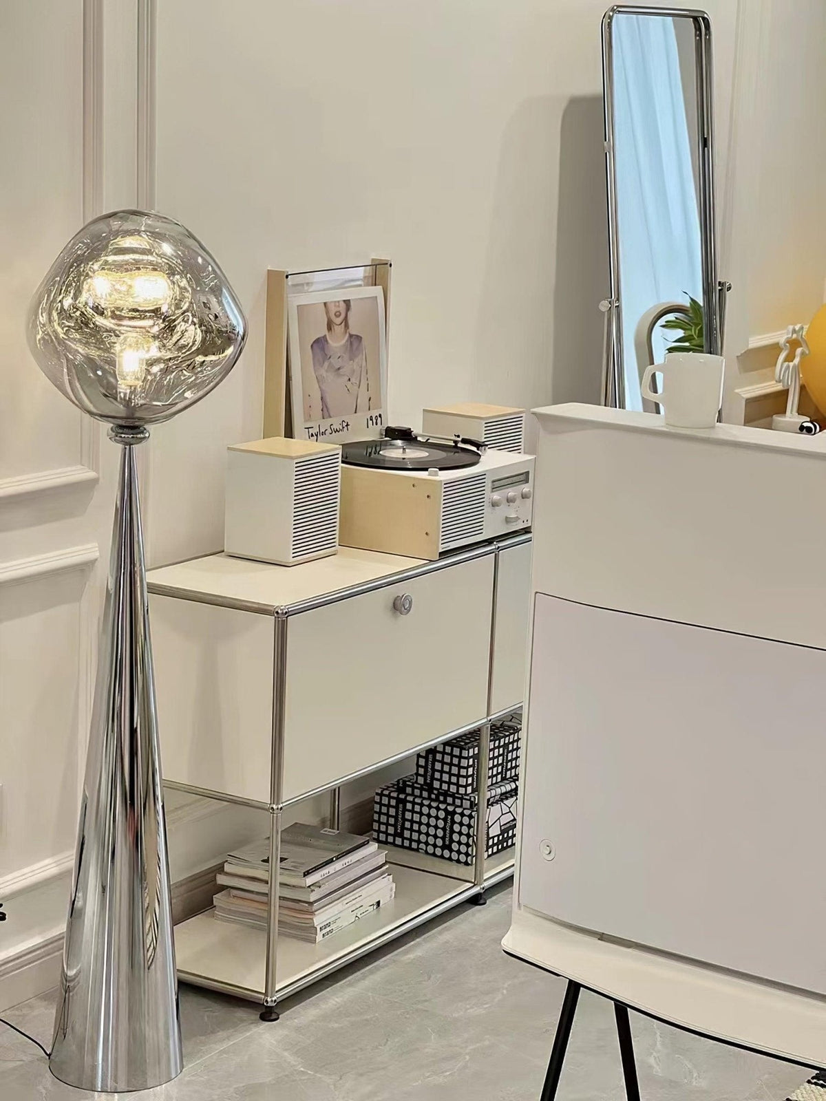 Ovexin Gray Contemporary Floor Lamp