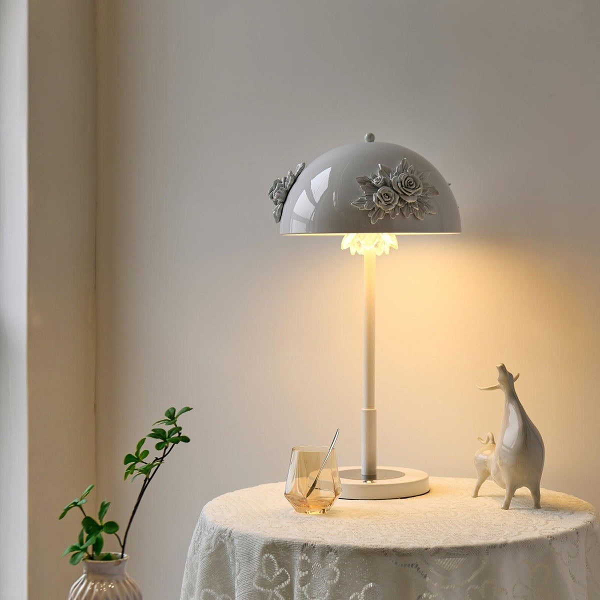 Uvaris Romantic Crystal Table Lamp