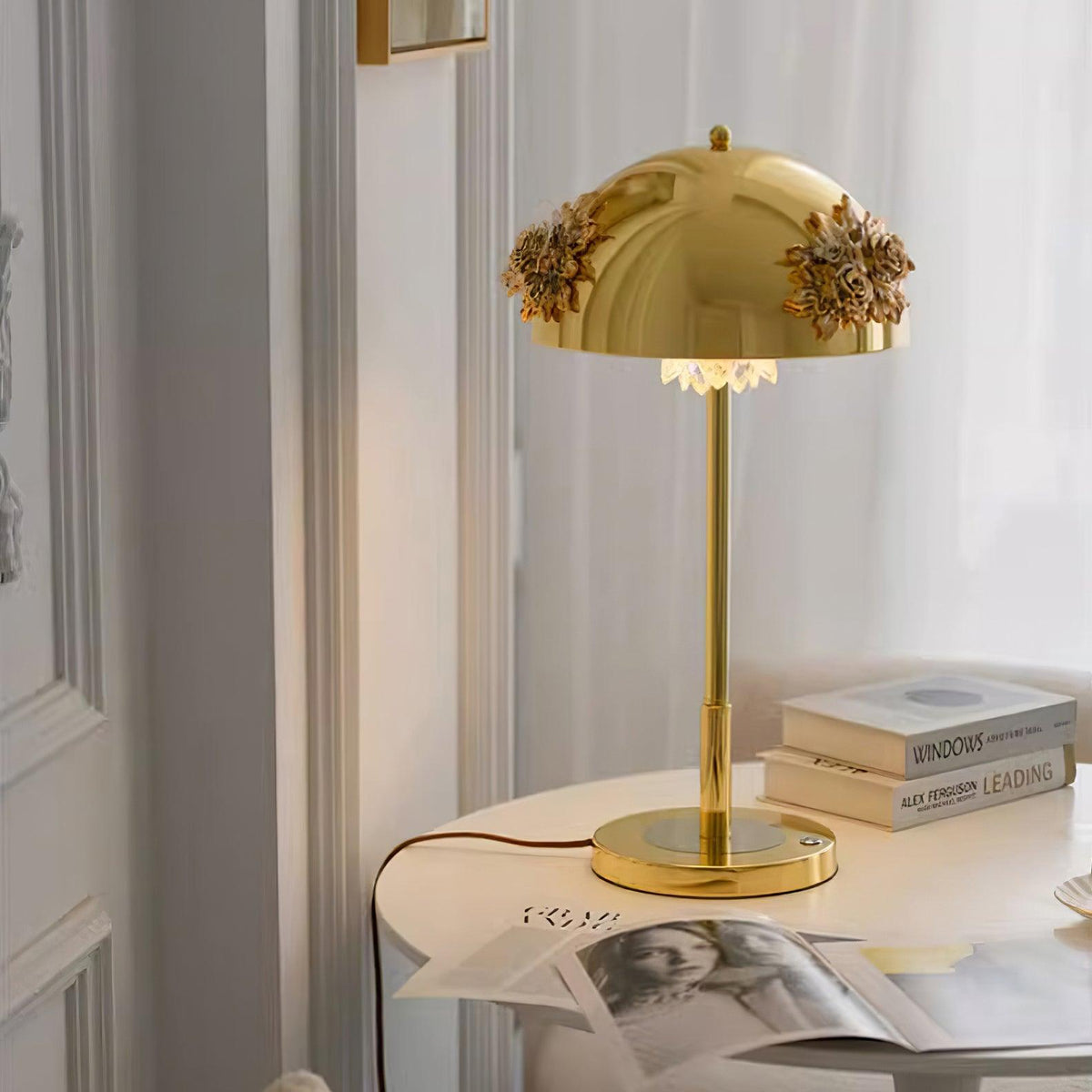 Uvaris Romantic Crystal Table Lamp