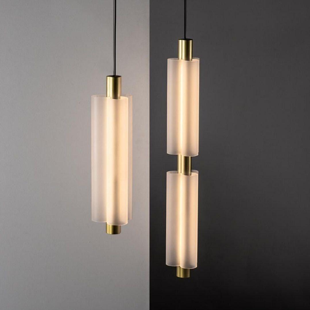 Nirarira Acrylic Industrial Pendant Light