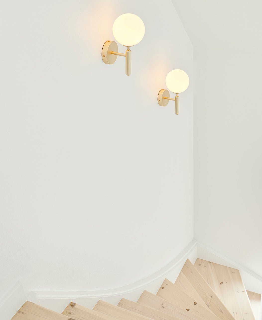 Ilirila Modern Minimalist Brass Glass Wall Light