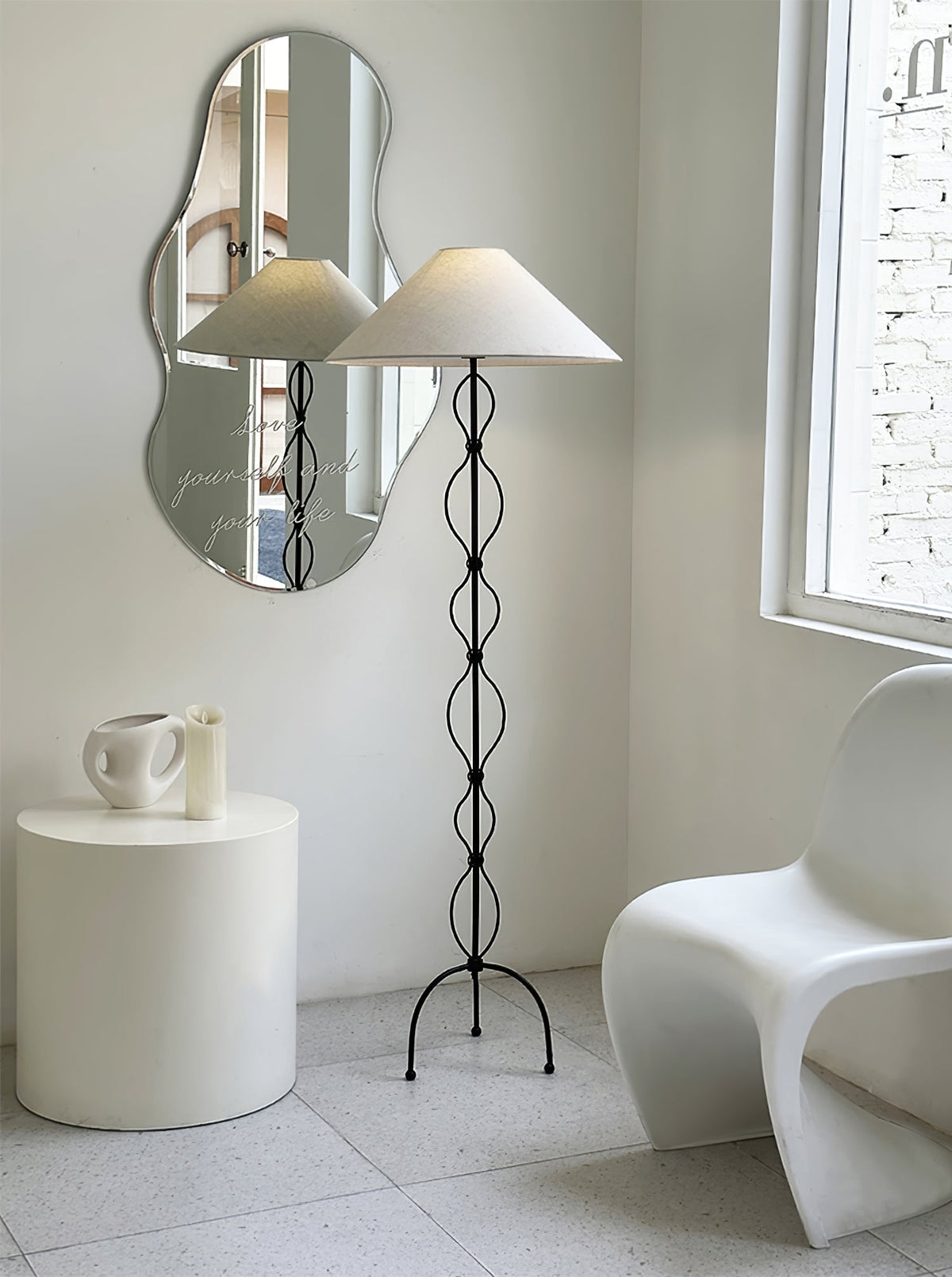 Jodi Modern Floor Lamp
