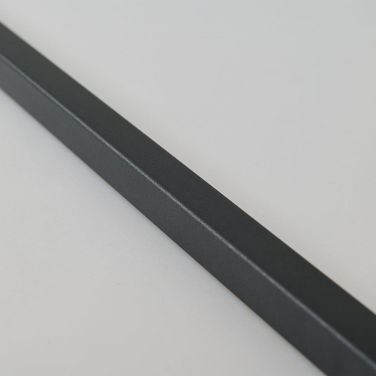 Seleina Minimalist Floor Lamp