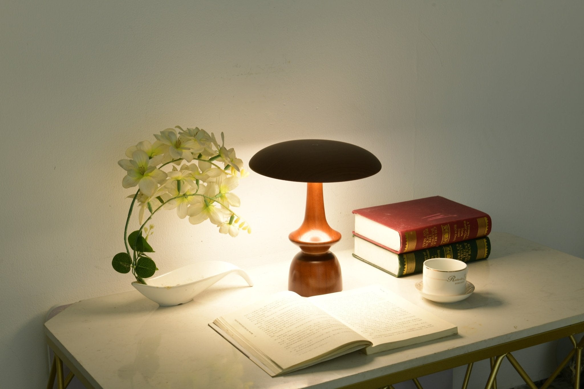Orbis Vintage Wood Table Lamp