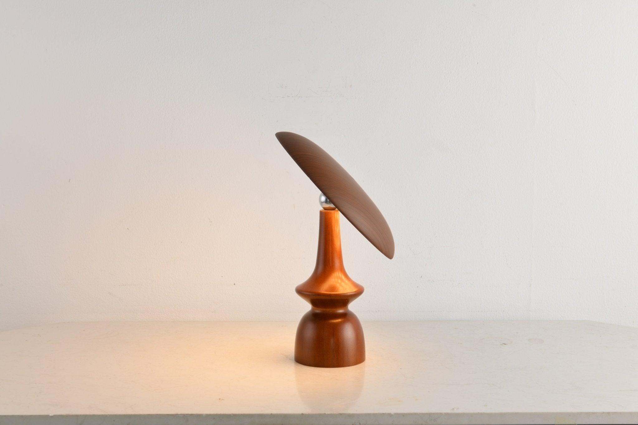 Orbis Vintage Wood Table Lamp