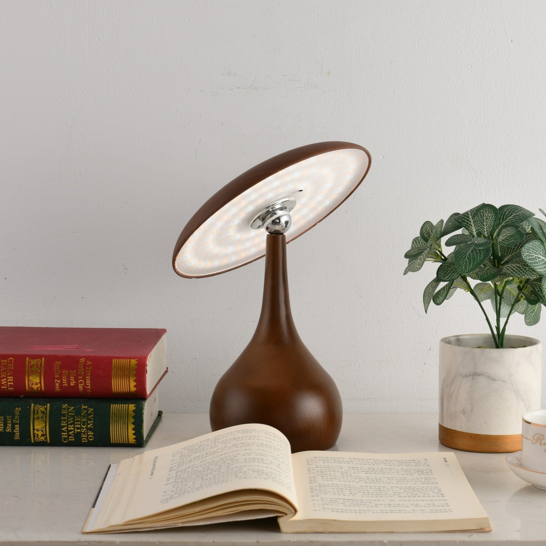 Orbis Vintage Wood Table Lamp