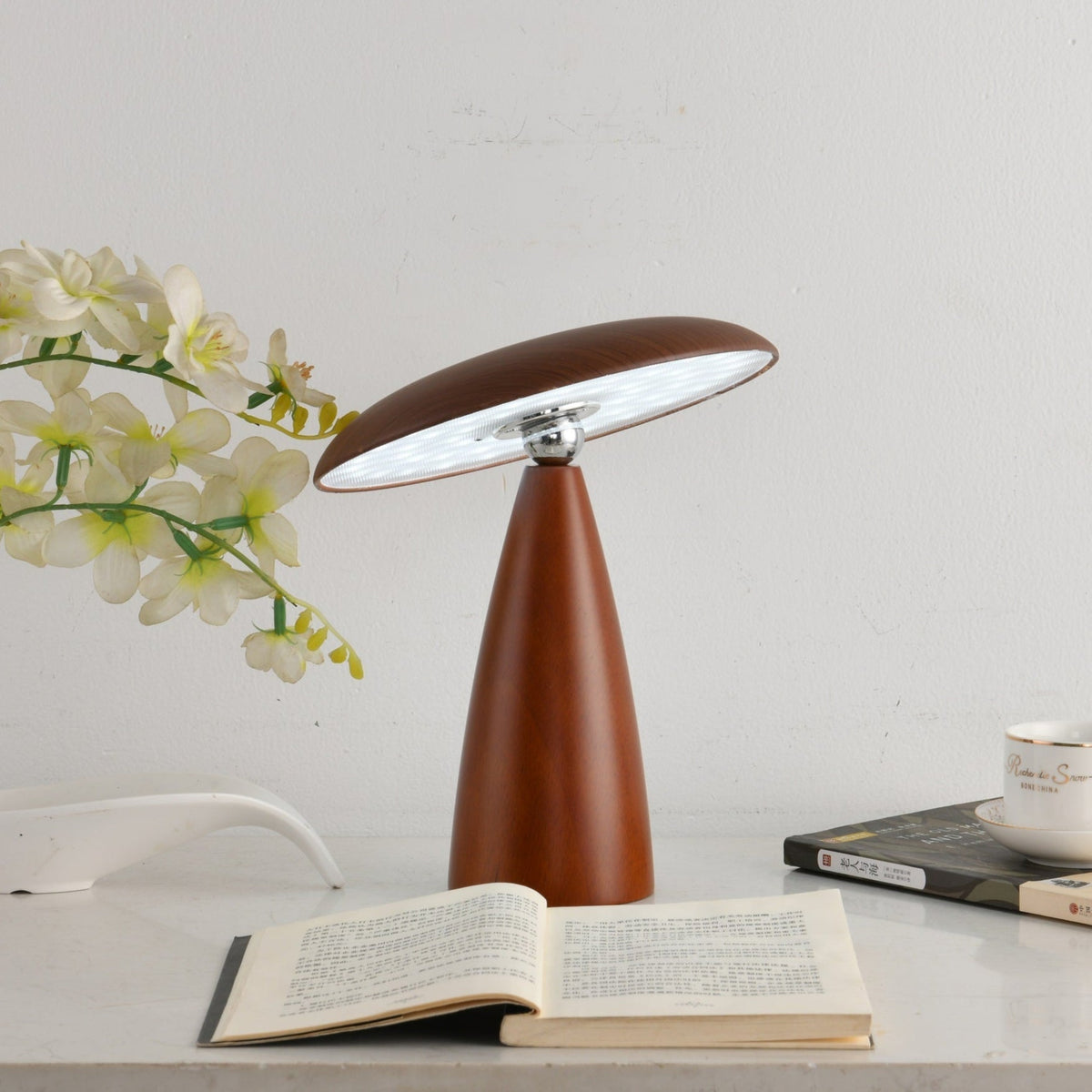 Orbis Vintage Wood Table Lamp
