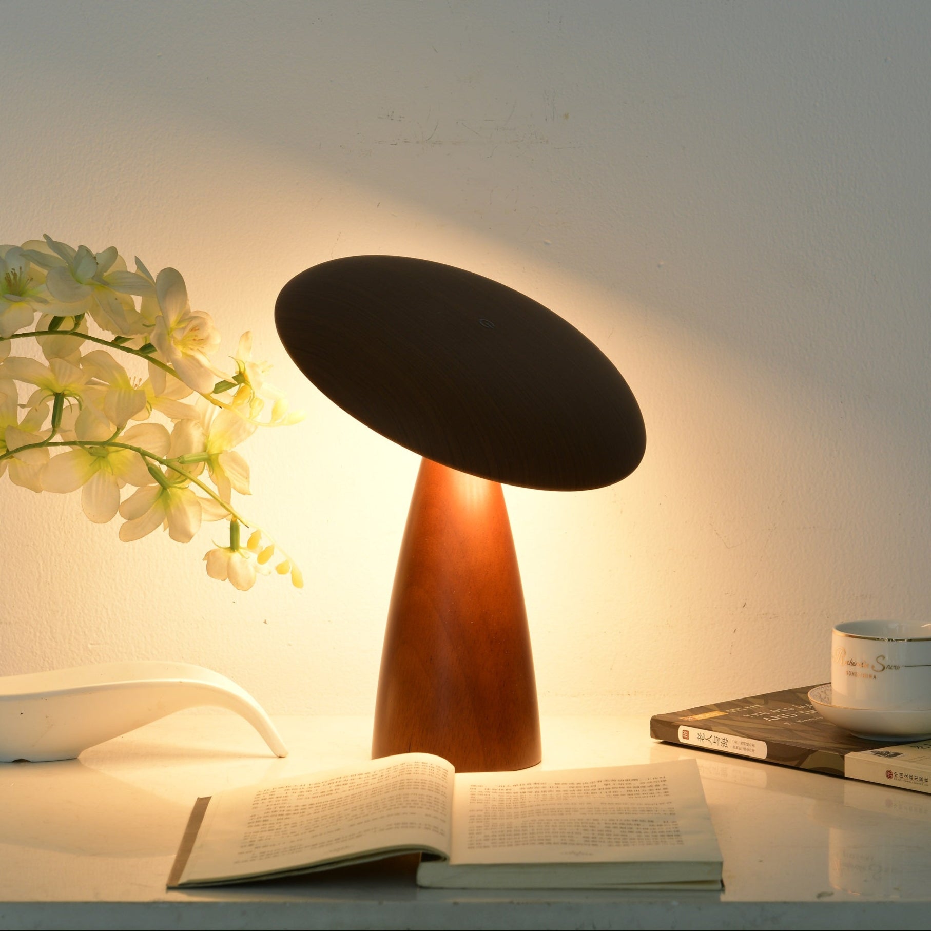 Orbis Vintage Wood Table Lamp