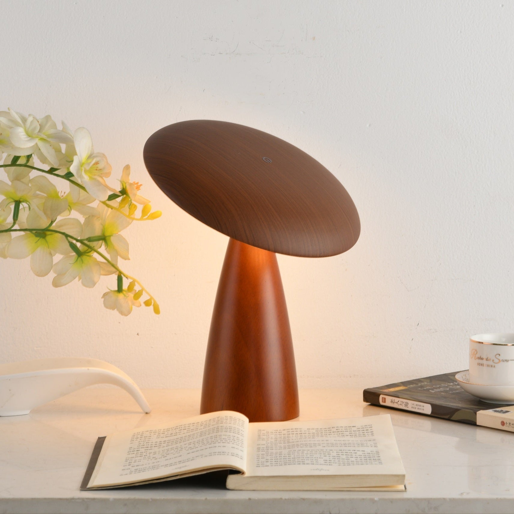 Orbis Vintage Wood Table Lamp
