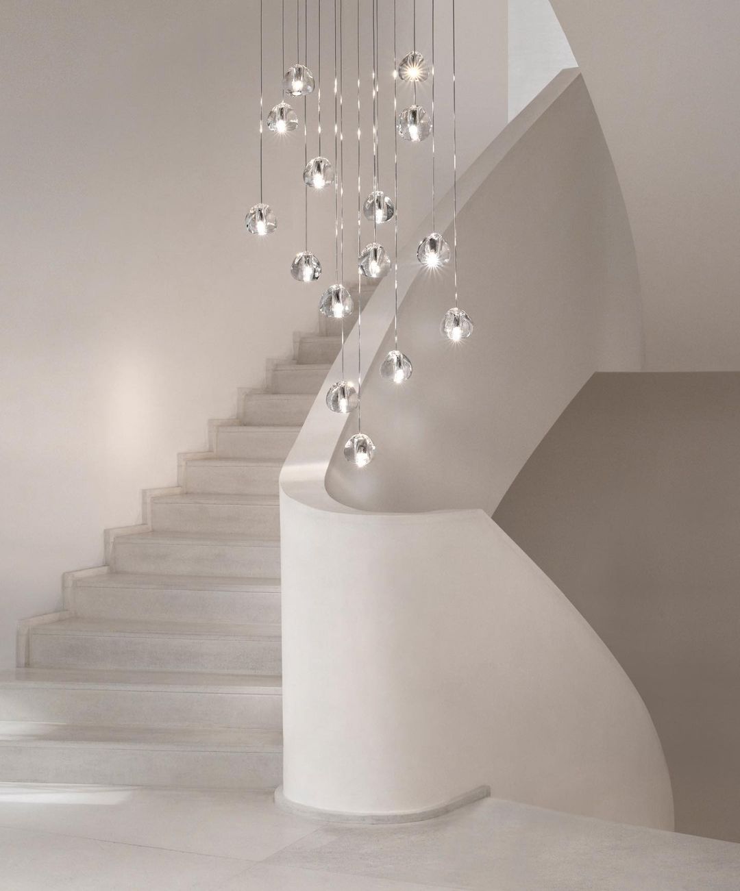 Gevlin Postmodern Luxury Cherry Crystal Pendant Lamp