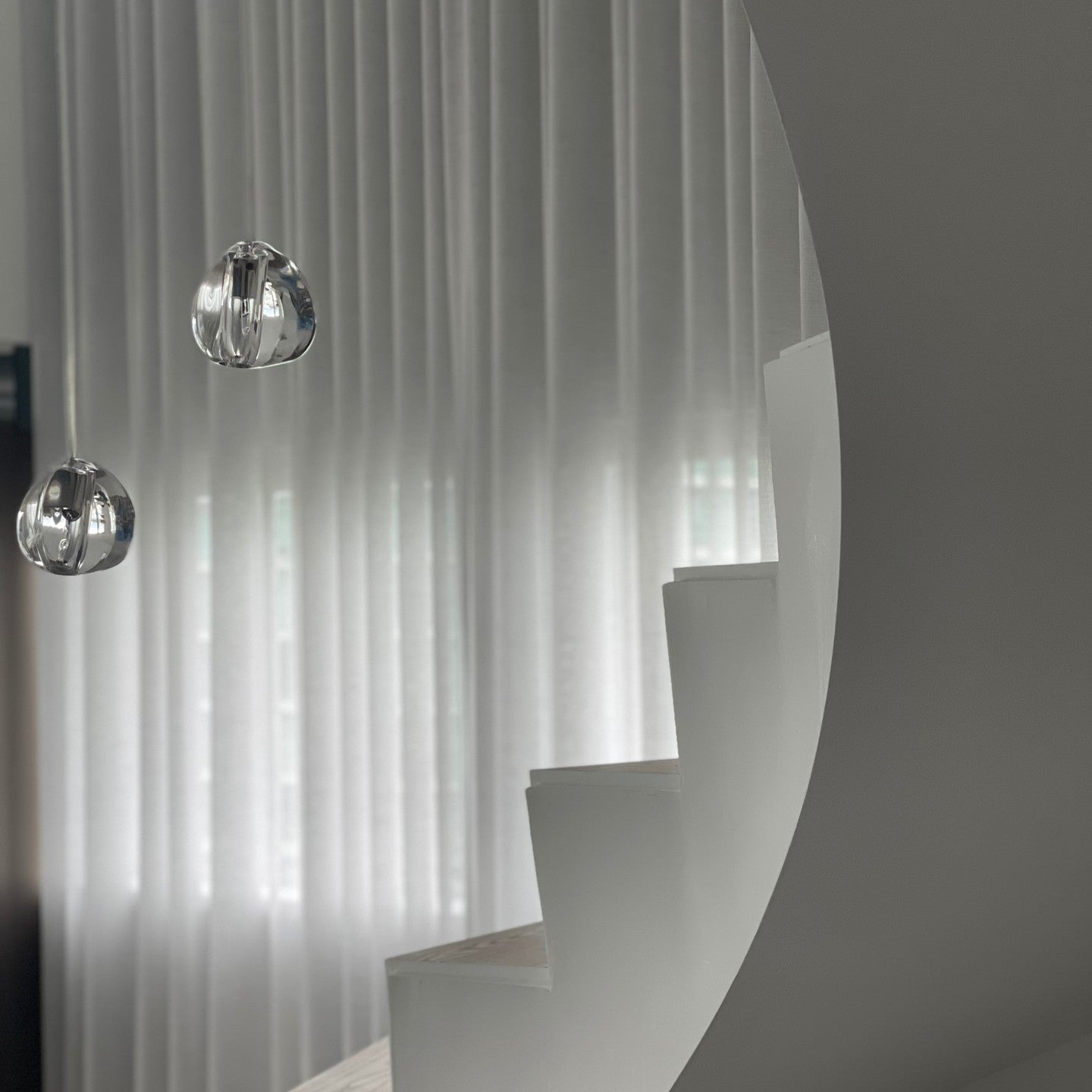Gevlin Postmodern Luxury Cherry Crystal Pendant Lamp