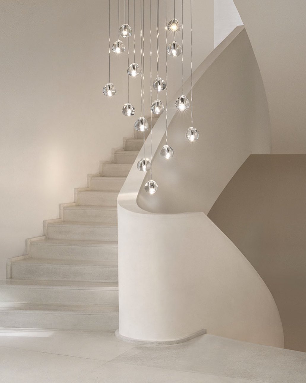 Gevlin Postmodern Luxury Cherry Crystal Pendant Lamp