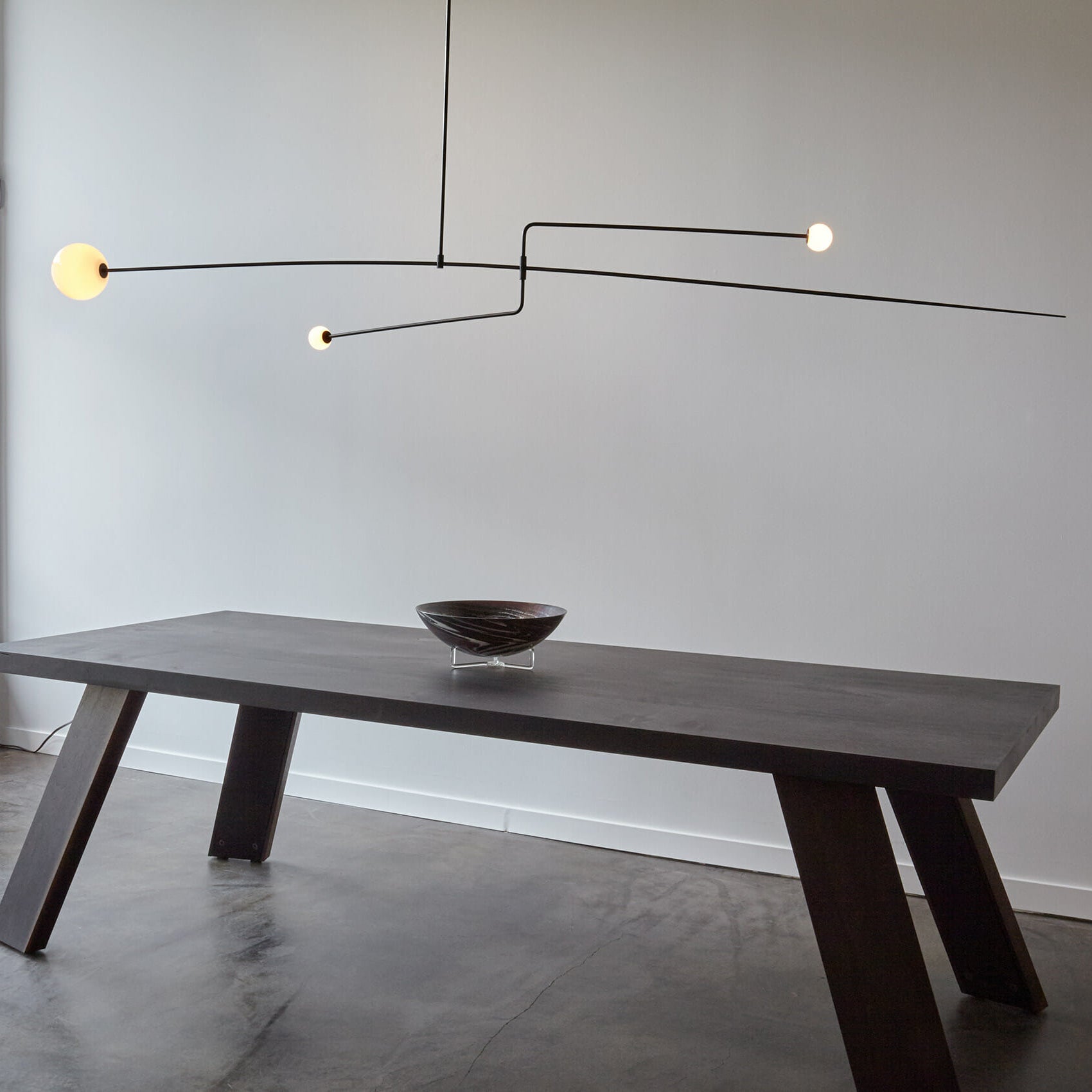 Viraiseon Chandelier Mobile Black Minimalist