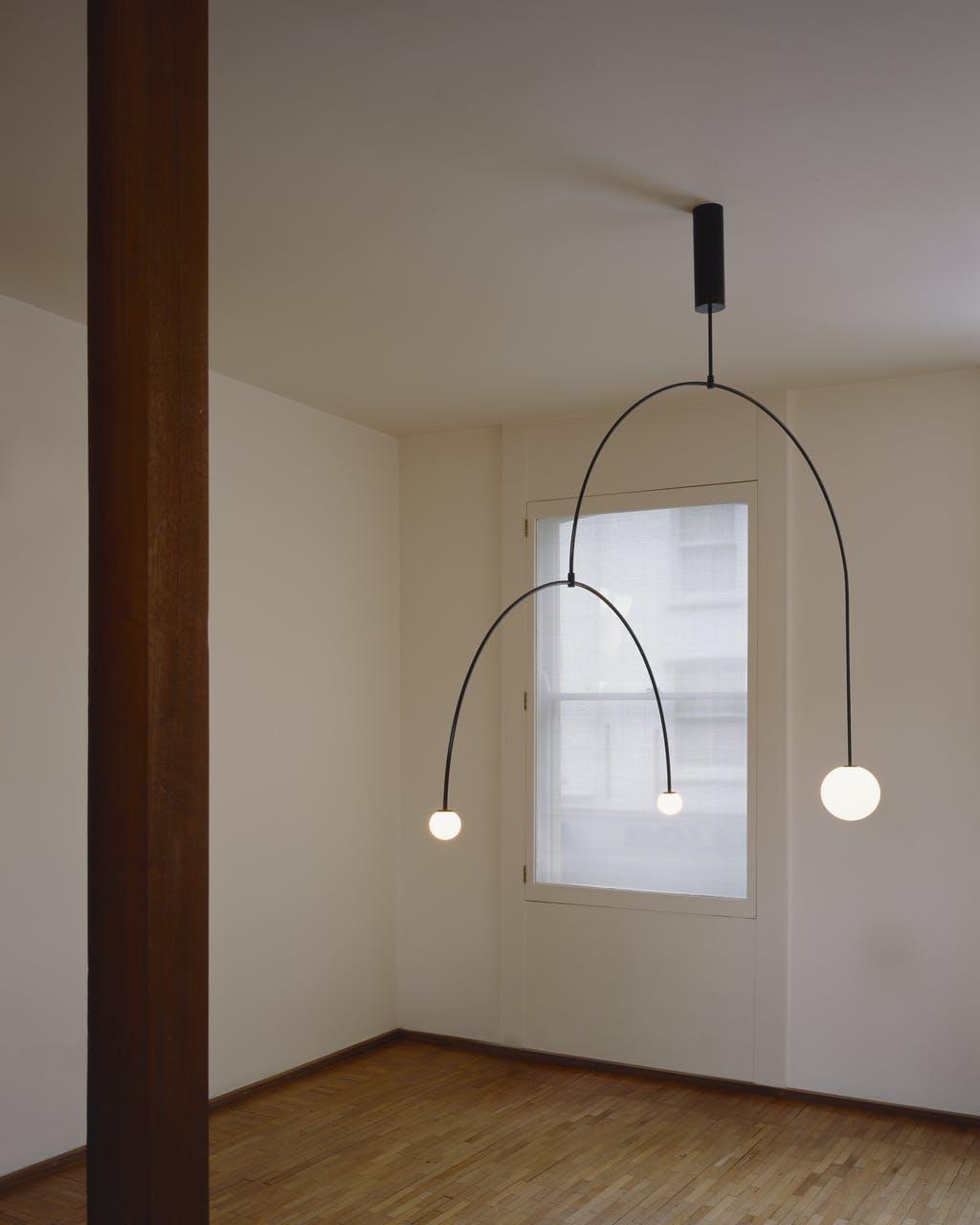 Viraiseon Chandelier Mobile Black Minimalist