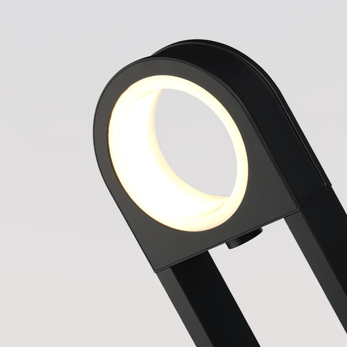 Cirorina Minimalist Outdoor Light
